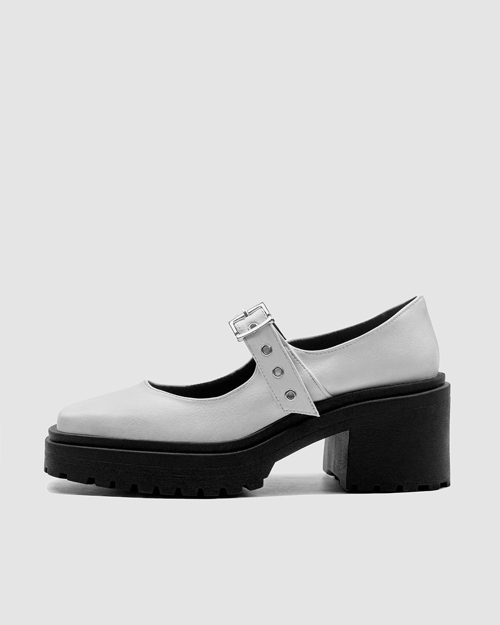 Squared Mary Jane Pumps White made of Vegea grape leather - sample sale