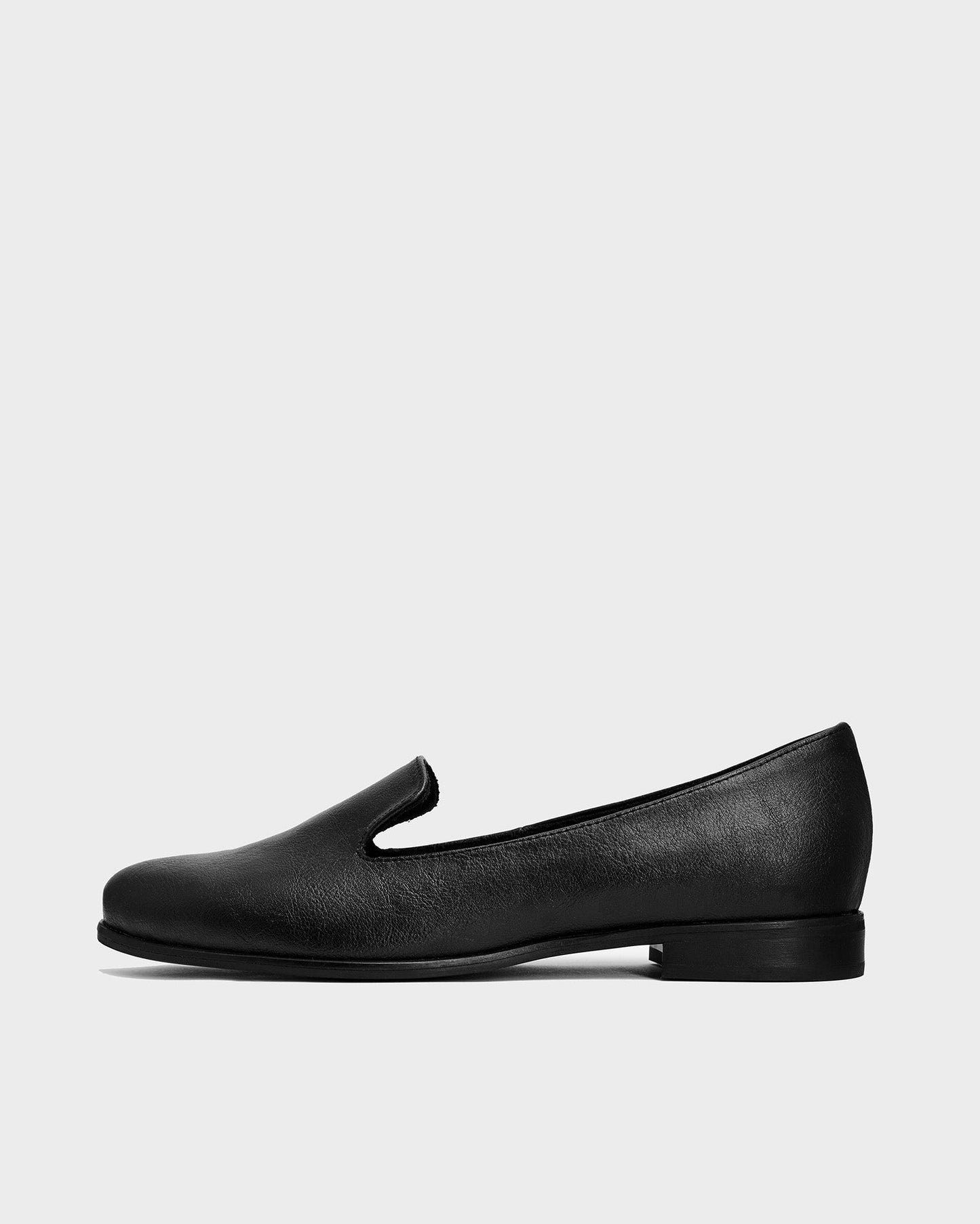Schwarze Herren-Loafer aus traubenfarbenem Vegea-Leder
