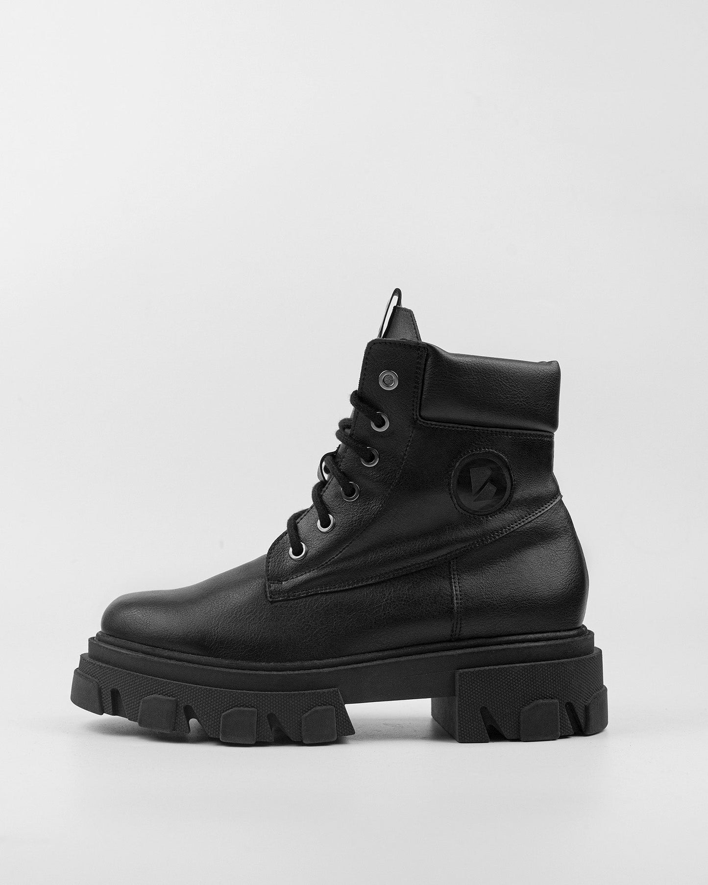 Vegane Arbeitsstiefel für Damen von Riot Boots – Musterverkauf