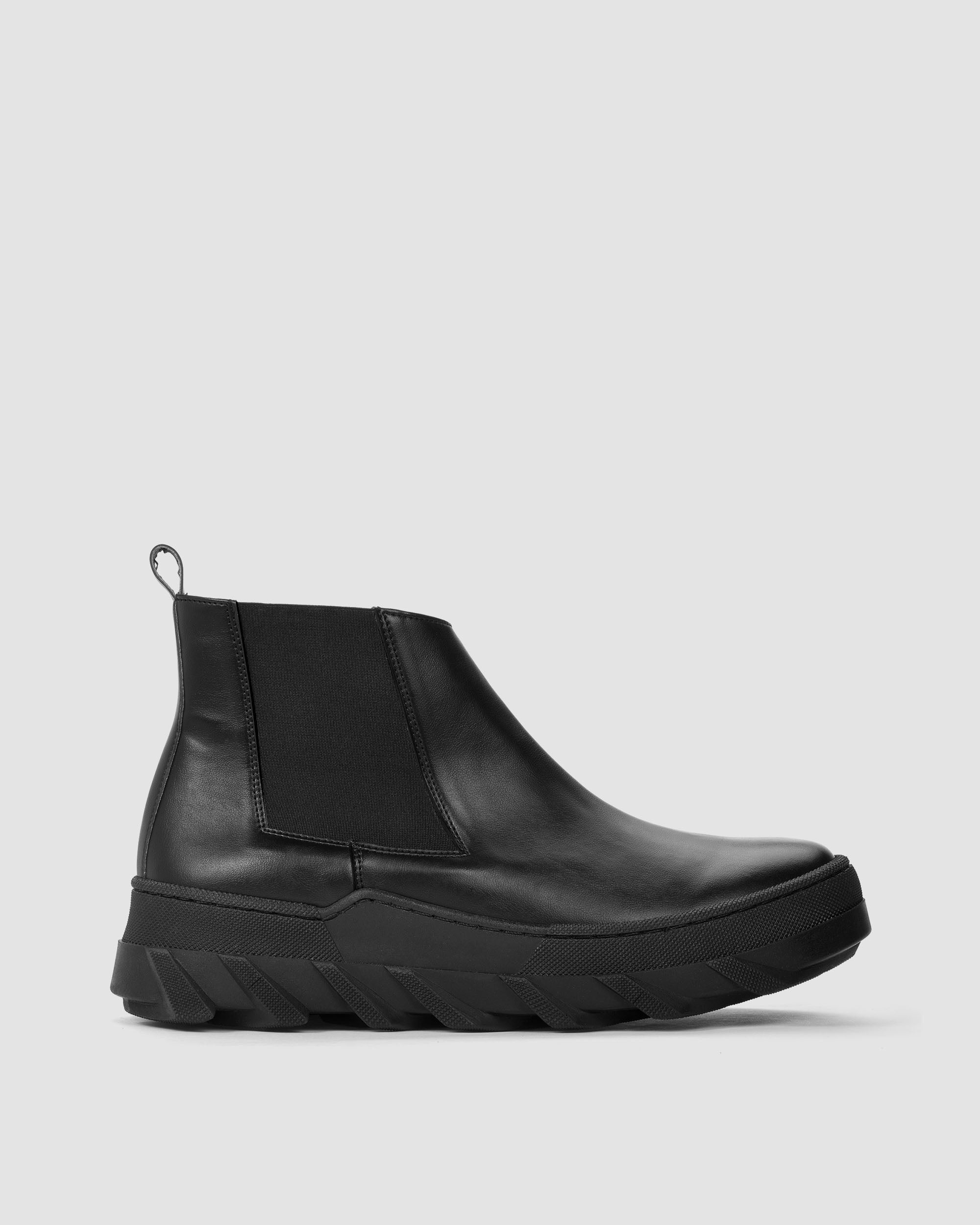 Tiger chelsea black boots