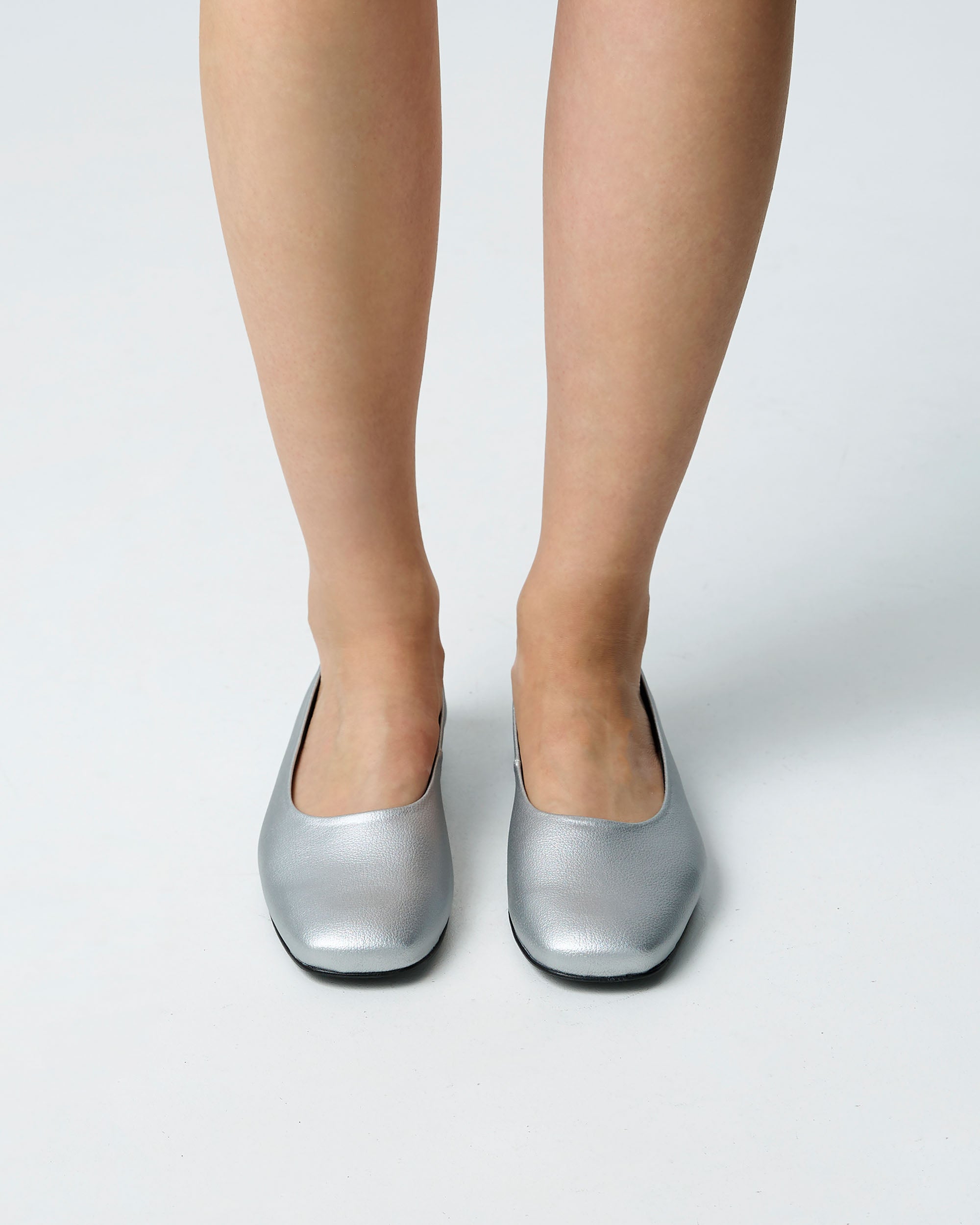 Silver Diana Pumps ballerinas with a square-cut shape