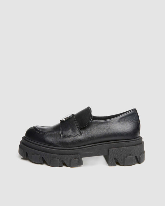 Blocky Loafers made of grape-based vegan leather