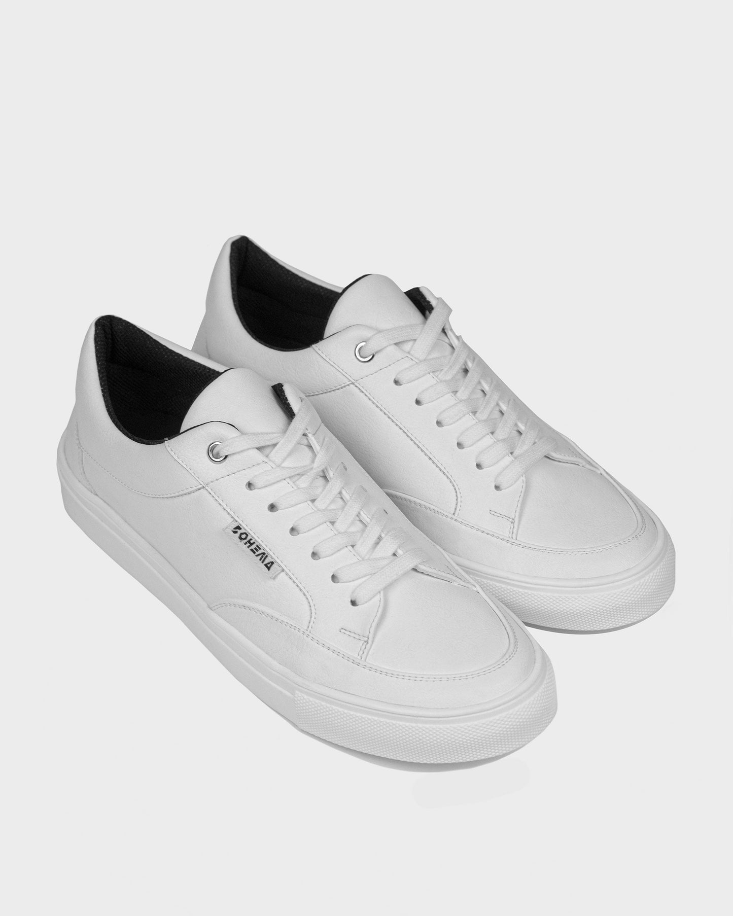 Awake Sneakers White men's sneakers made of Vegea grape leather - sample sale