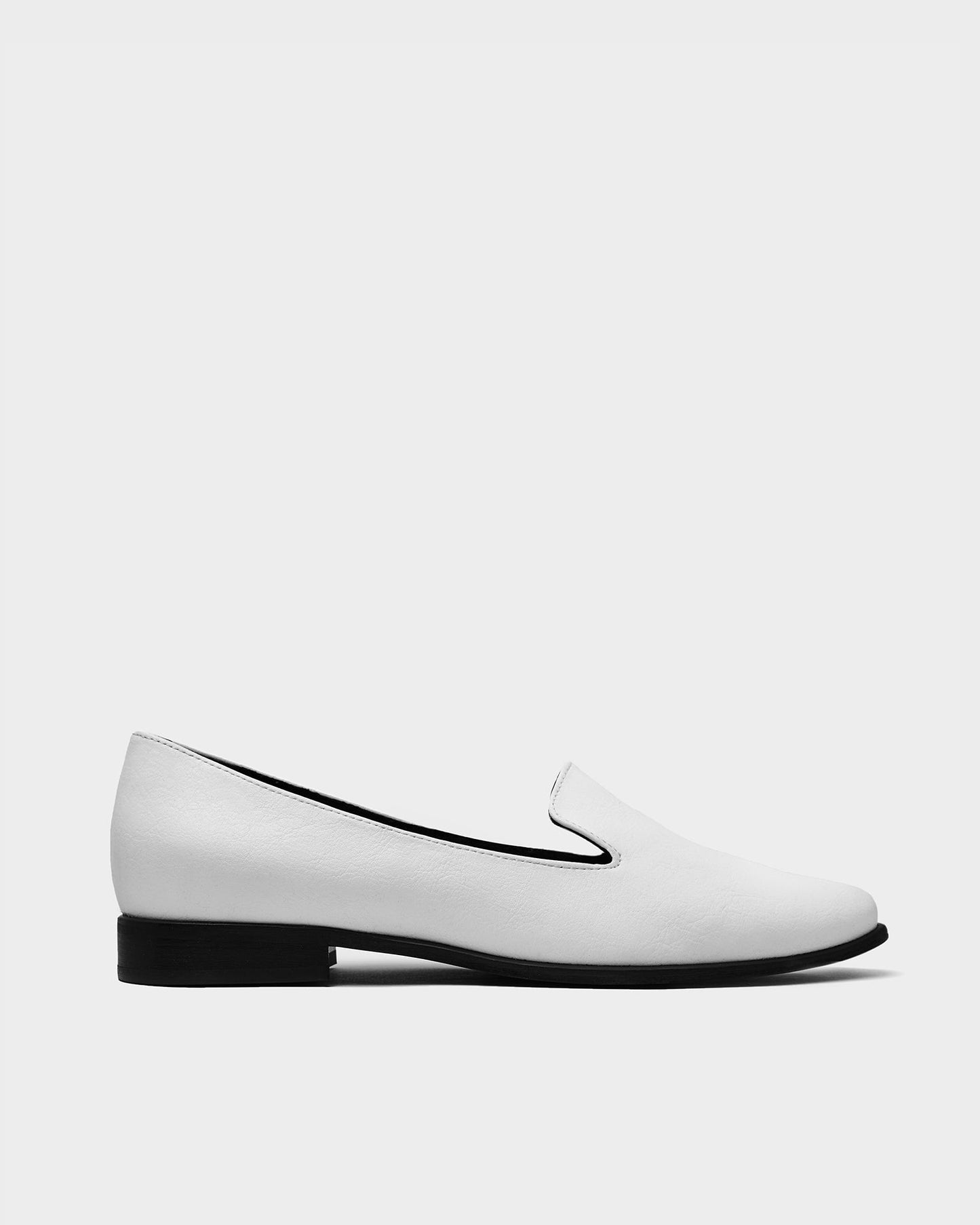 Lords White Loafers made of grape leather Vegea - sample sale