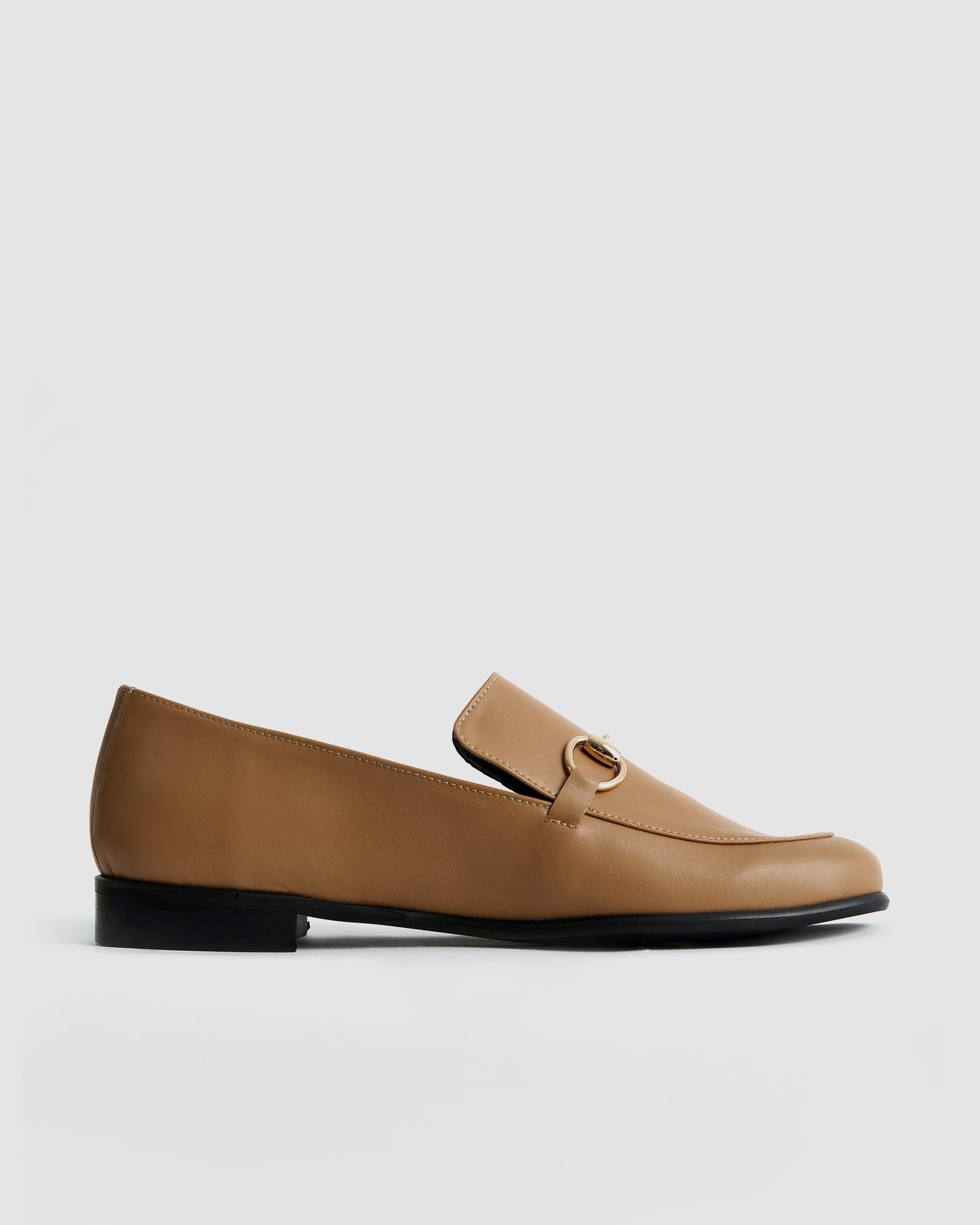 Shiv Loafers beige women's moccasins
