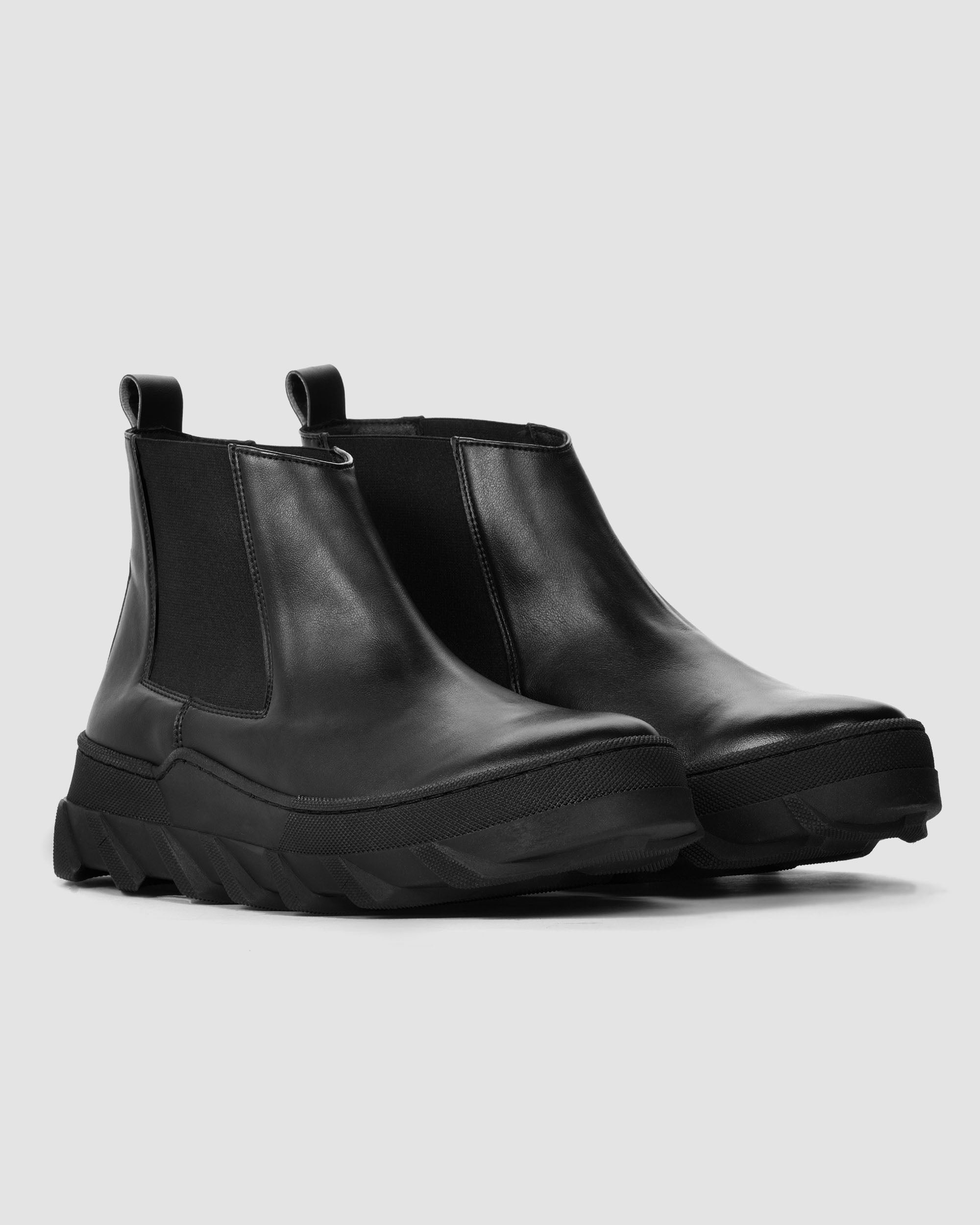 Tiger chelsea black boots