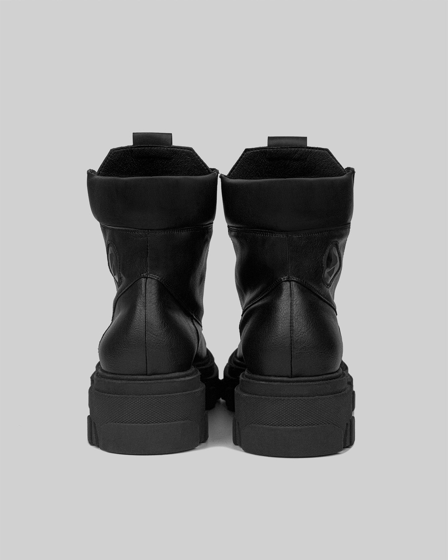 Vegane Arbeitsstiefel für Damen von Riot Boots – Musterverkauf