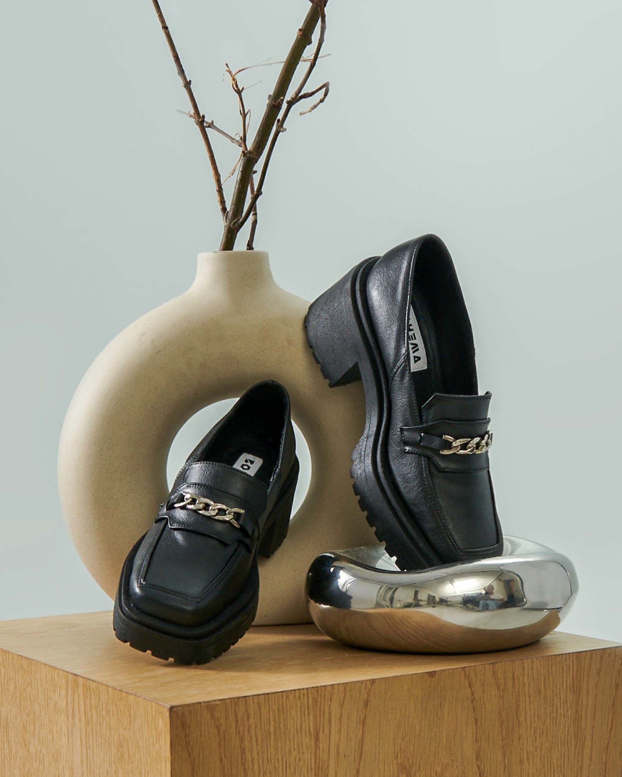 BOHEMA Squared Chunky Loafers in black - side view of women's chunky loafers