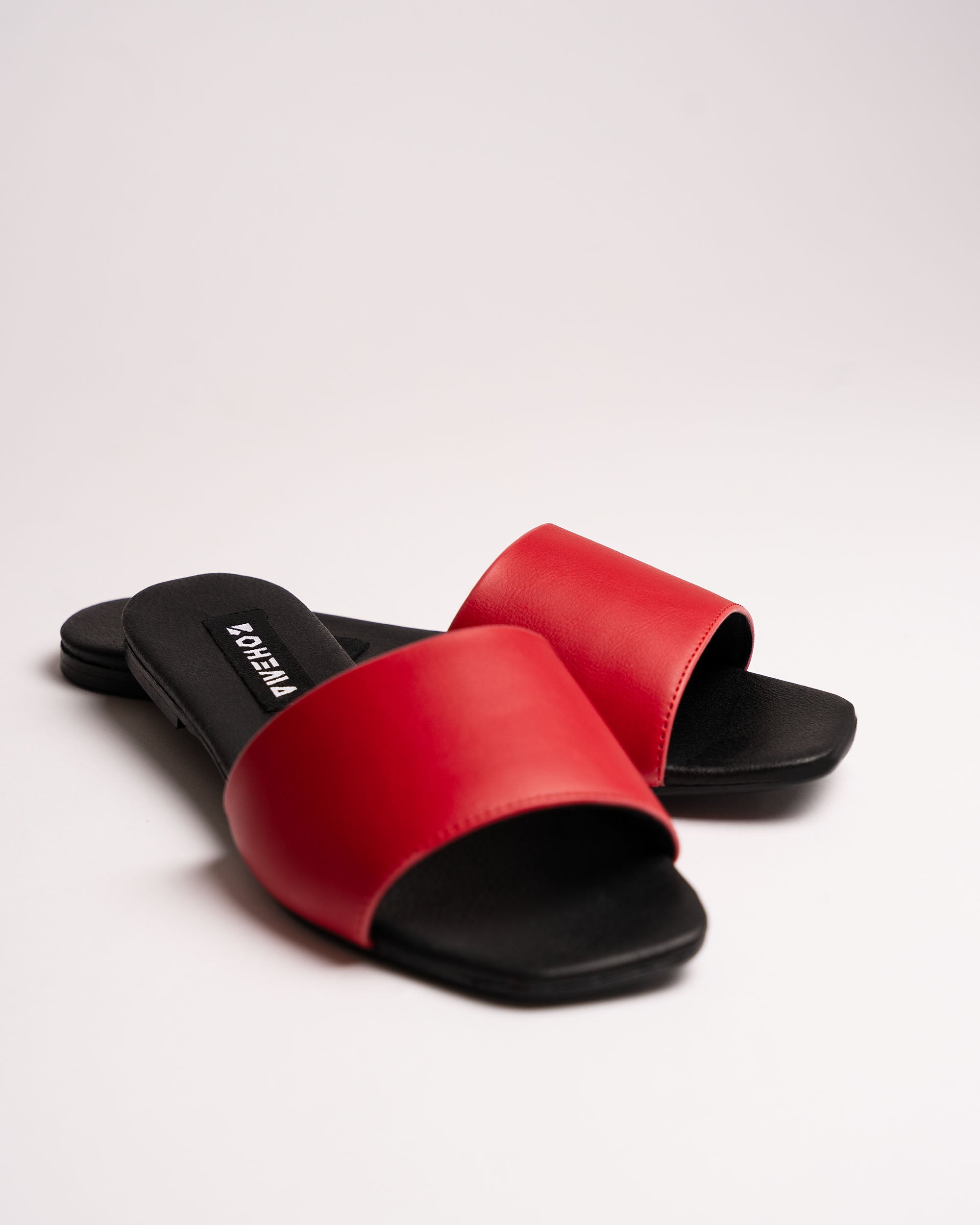 Mellow Slides Red vegan slides made of corn leather