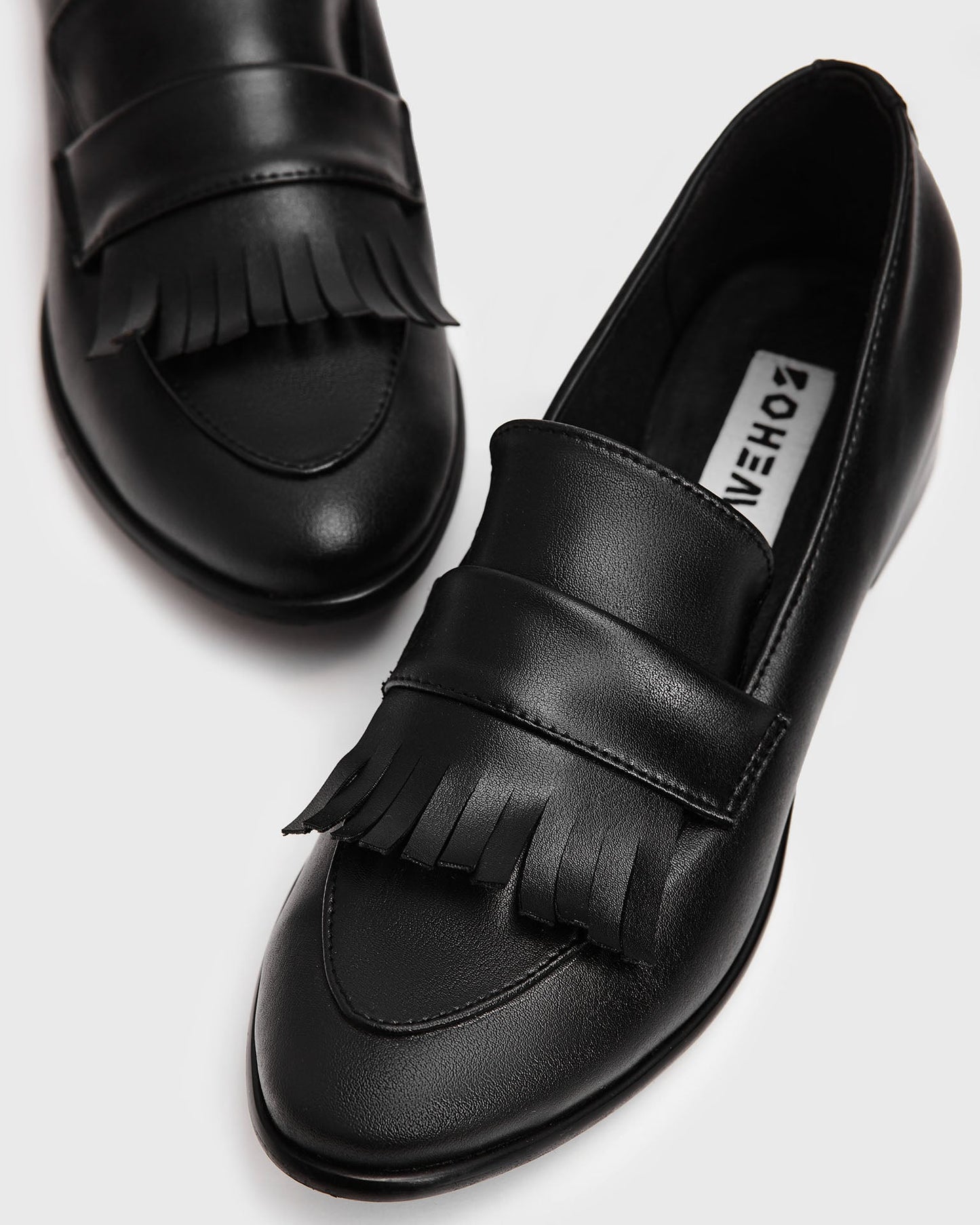 Penny Loafers made of grape leather Vegea - sample sale