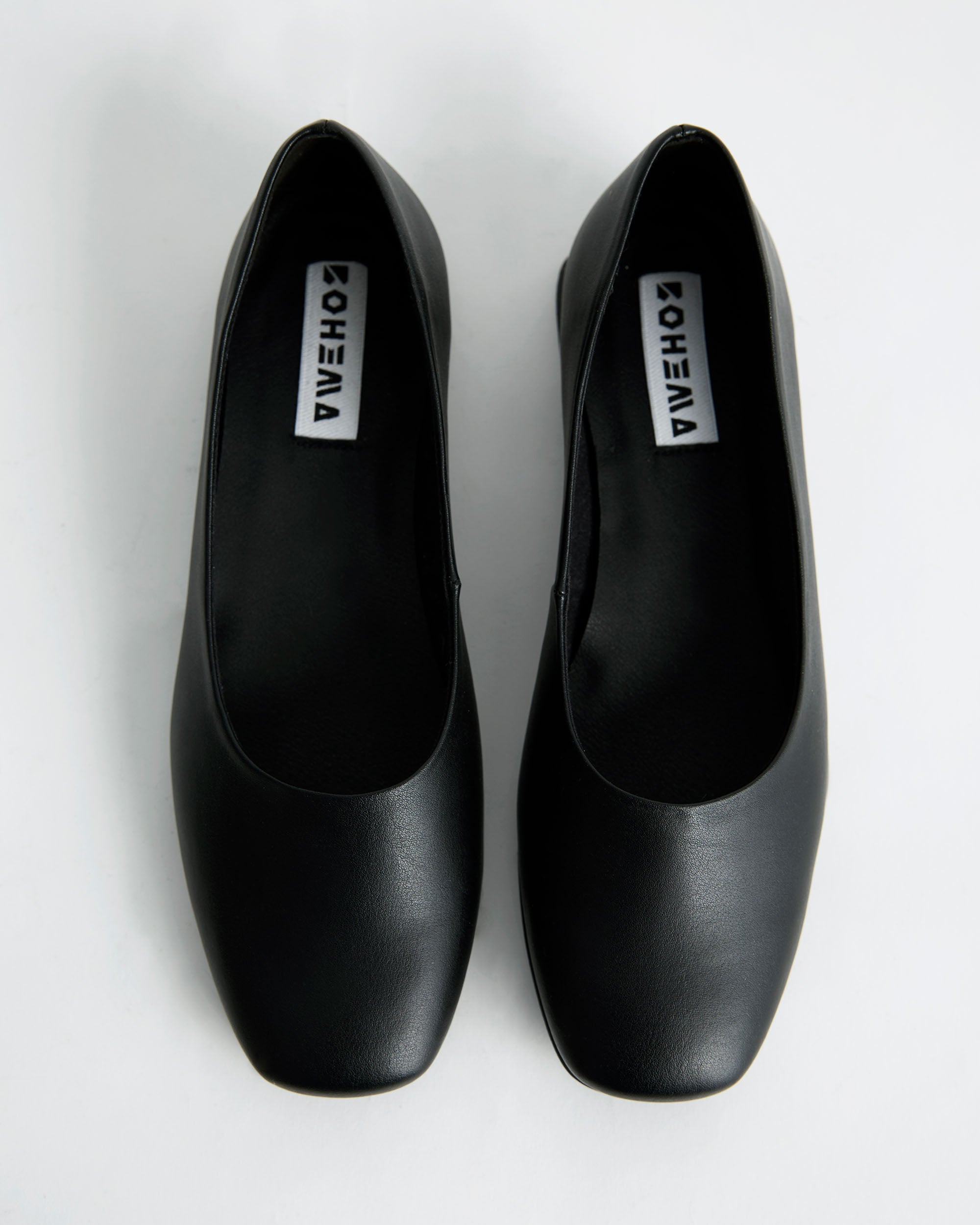 Black Diana Pumps black ballerinas with a square-cut shape