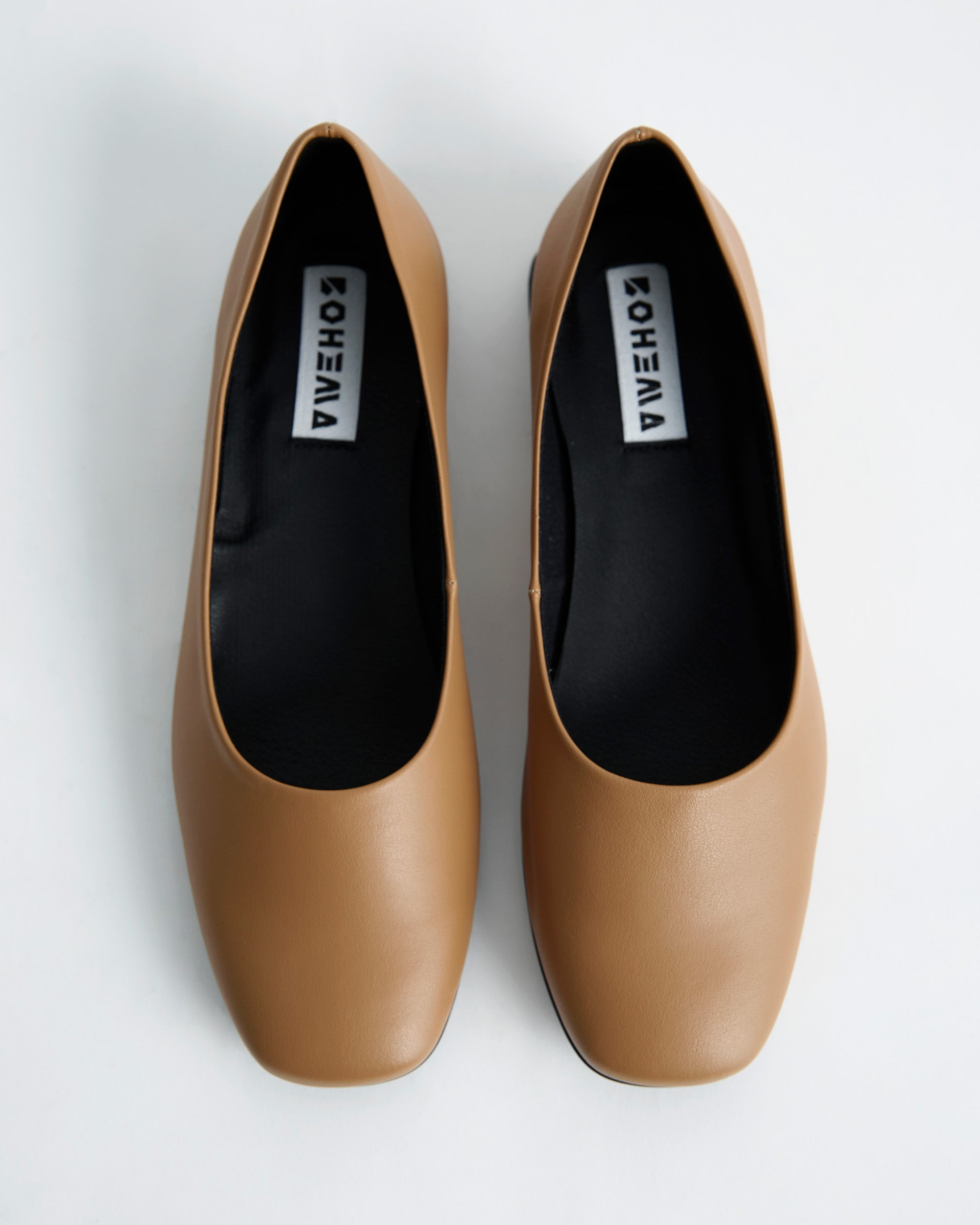 Carmel Diana Pumps beige ballerinas with a square-cut shape
