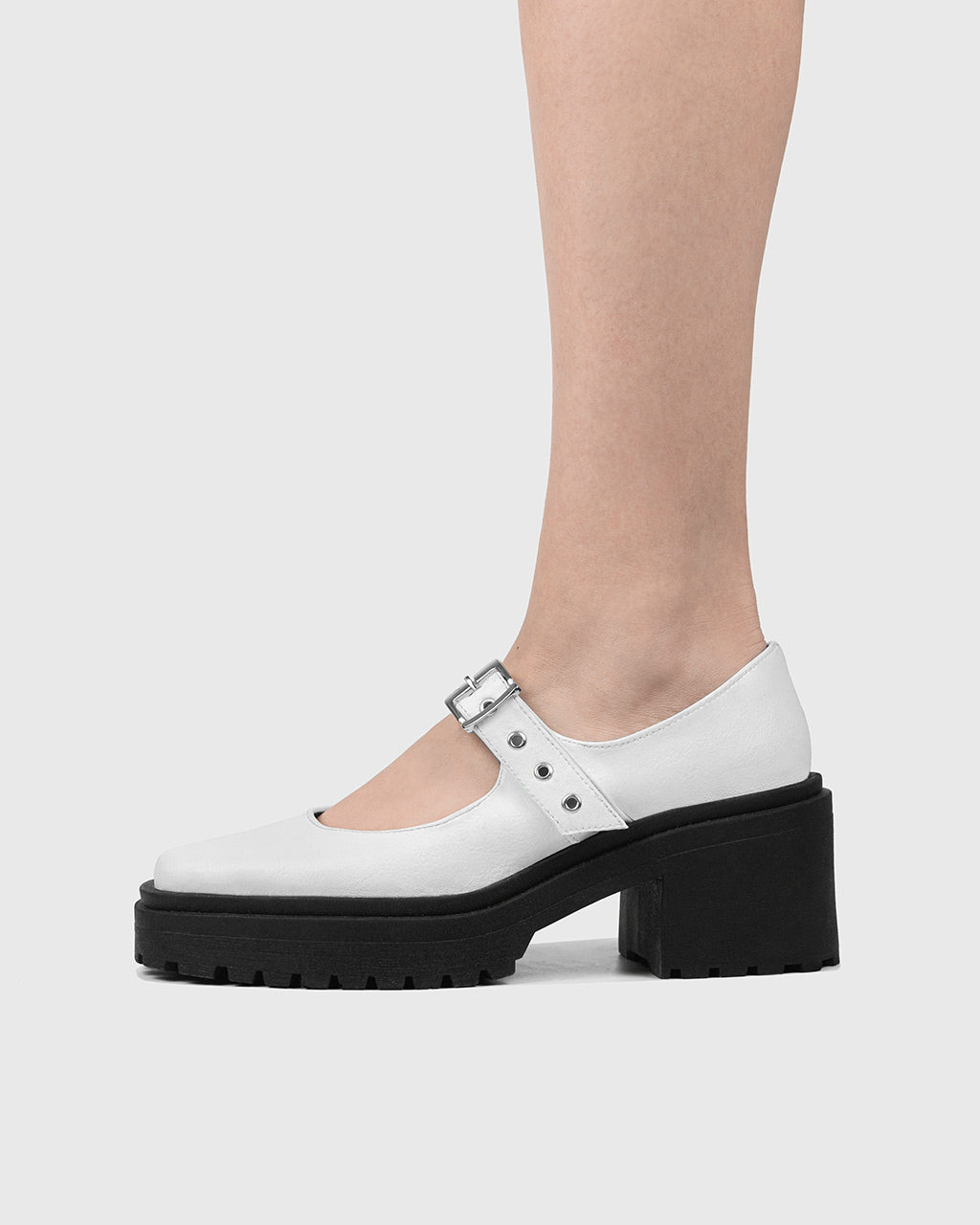 Squared Mary Jane Pumps White made of Vegea grape leather - sample sale