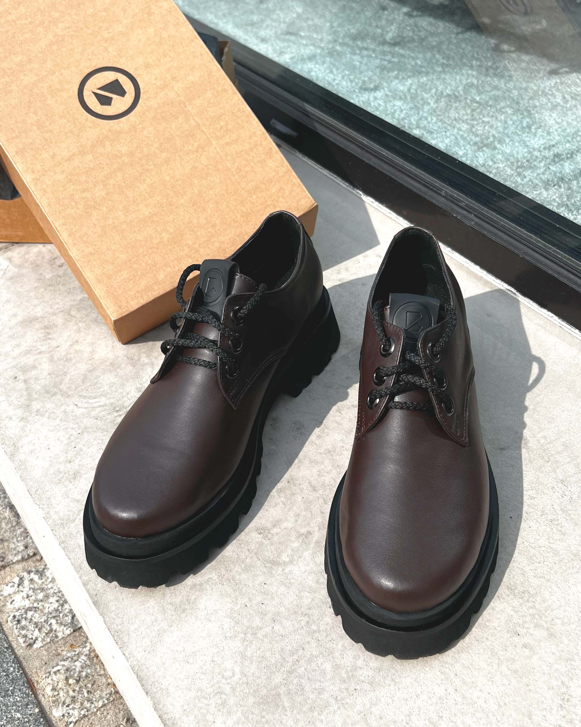 BOHEMA Chunky Derbs No. 2 in chocolate brown - top view of women's derby shoes