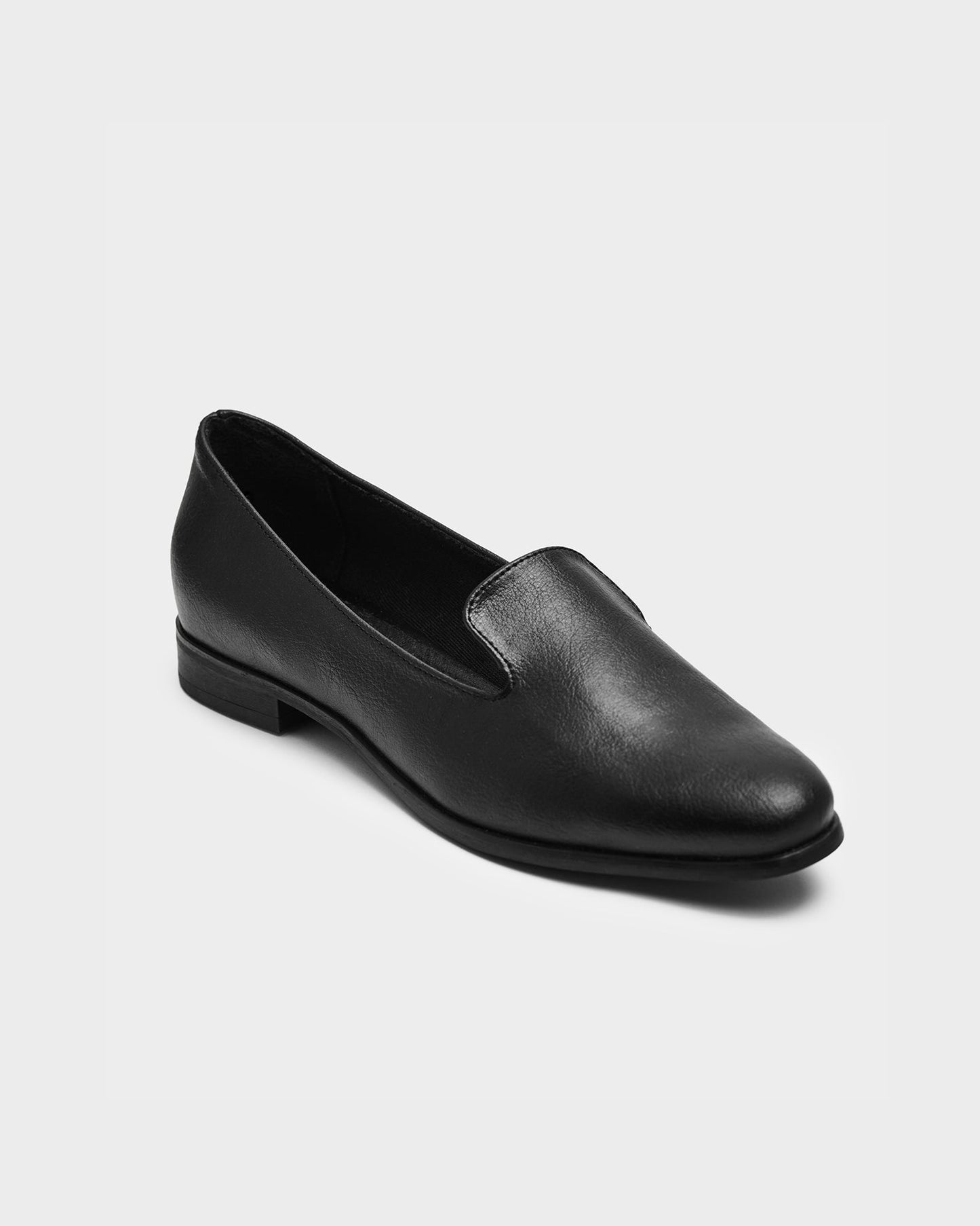 Schwarze Herren-Loafer aus traubenfarbenem Vegea-Leder