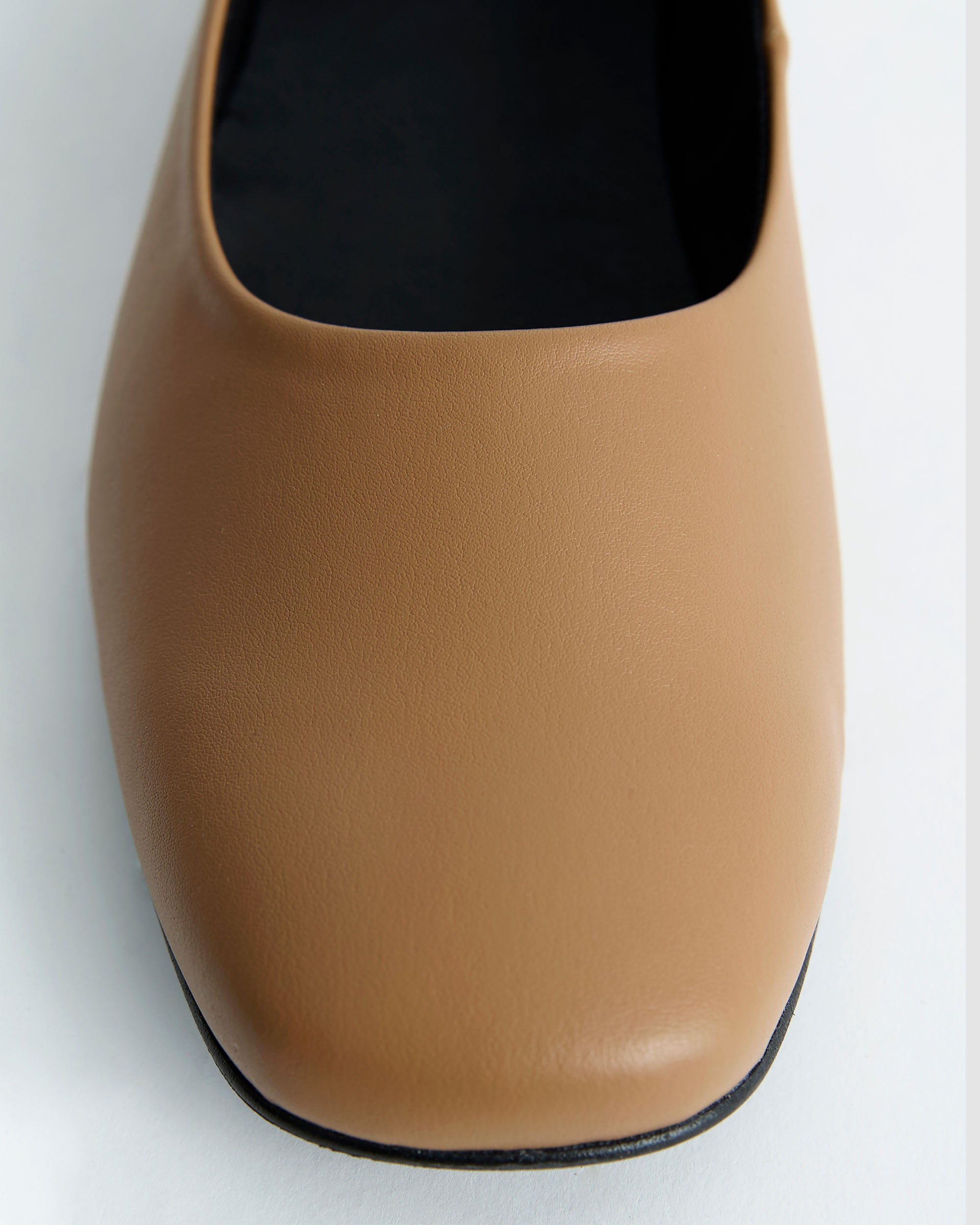 Carmel Diana Pumps beige ballerinas with a square-cut shape