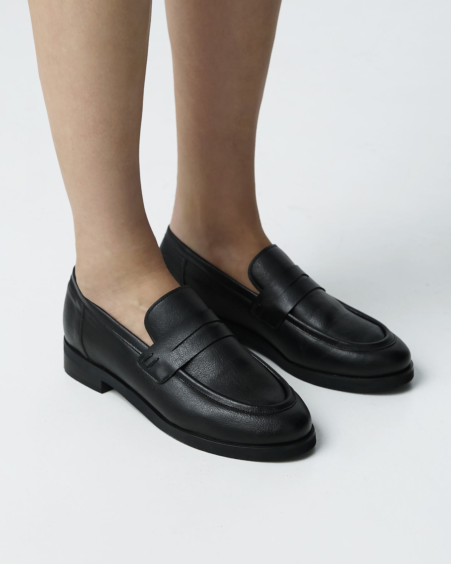 Dakota Loafers Black black women's moccasins