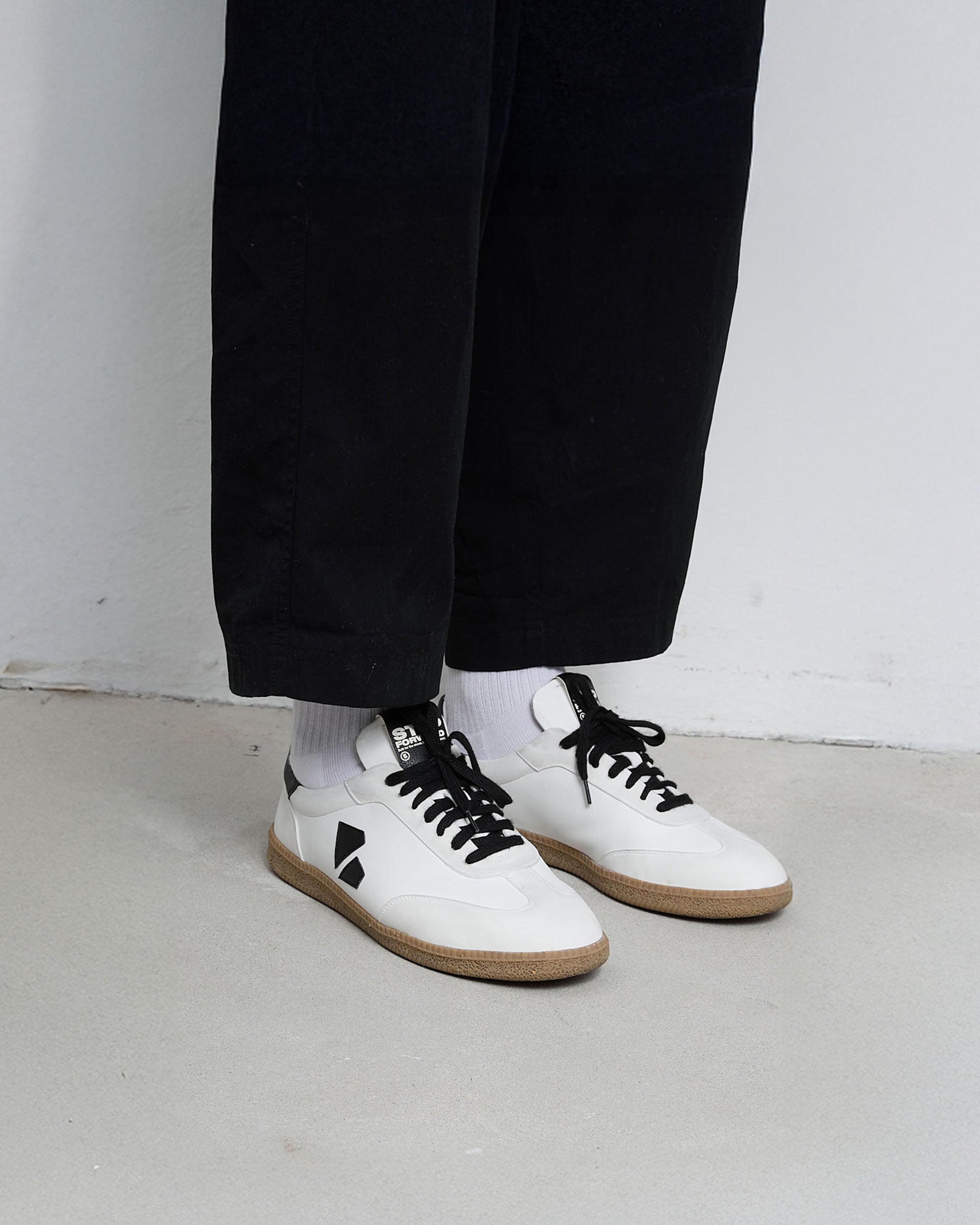 Brava Sneakers White Black Men