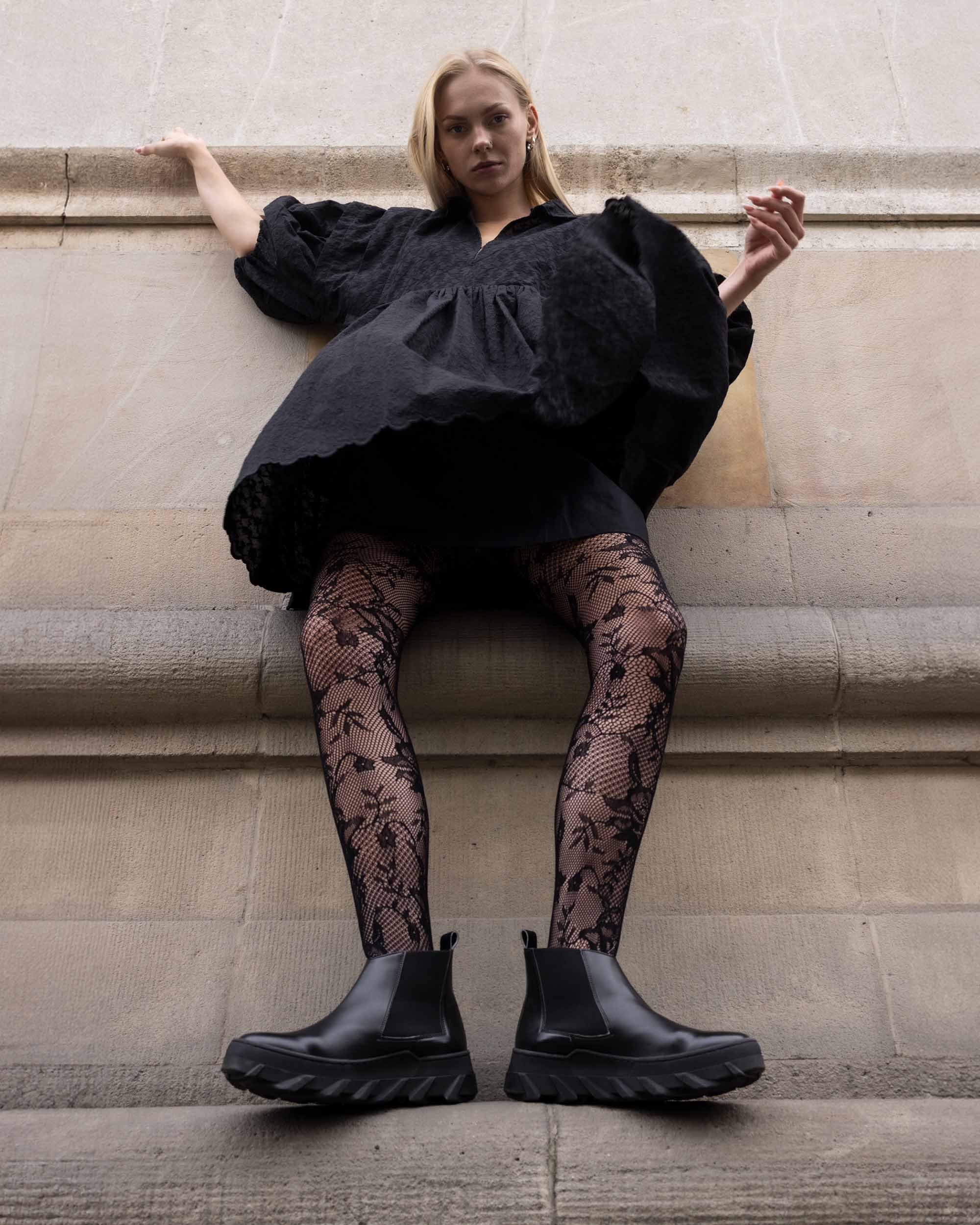 Tiger chelsea black boots