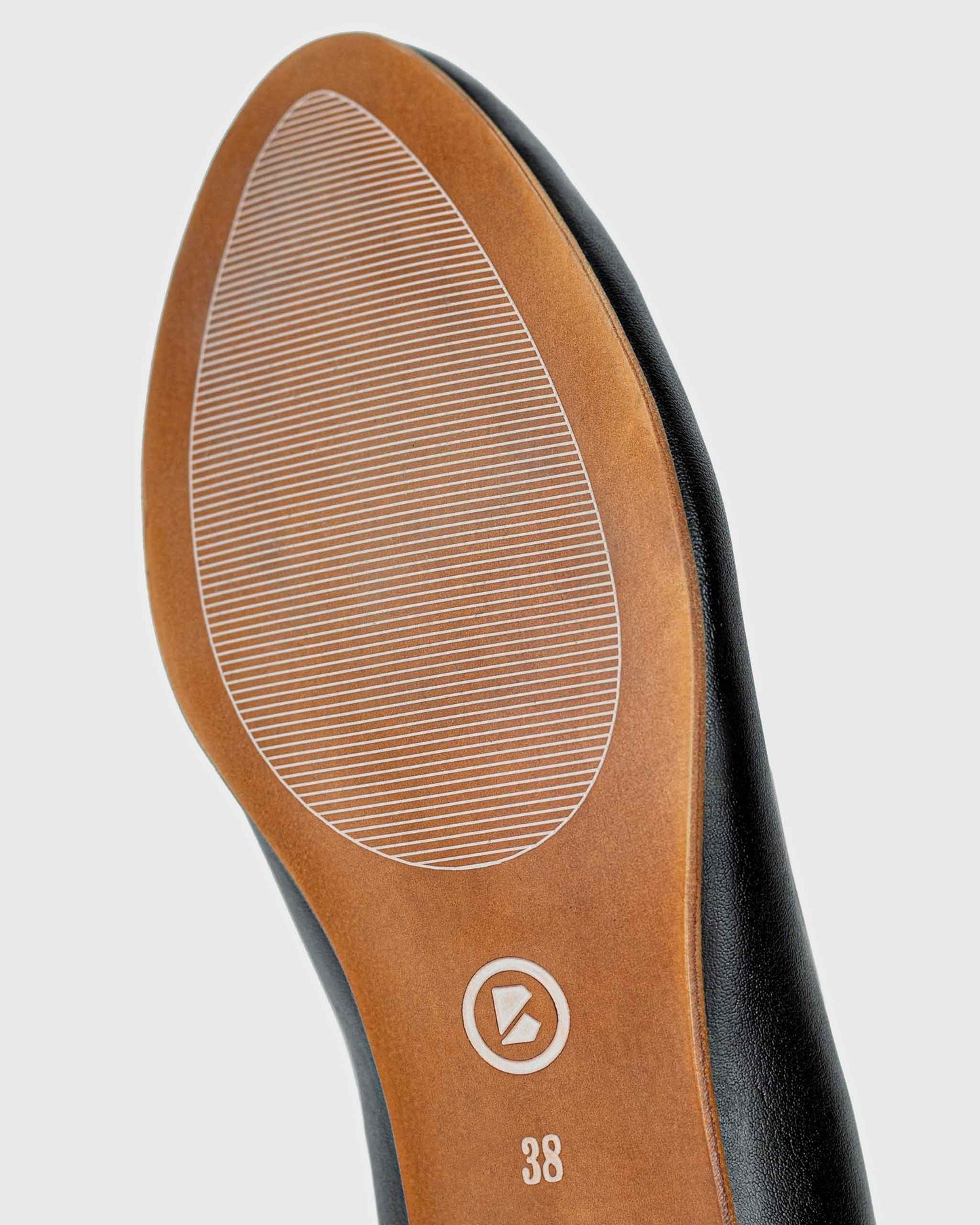 Pumps Black Nopal ballerinas made of cactus leather - sample sale