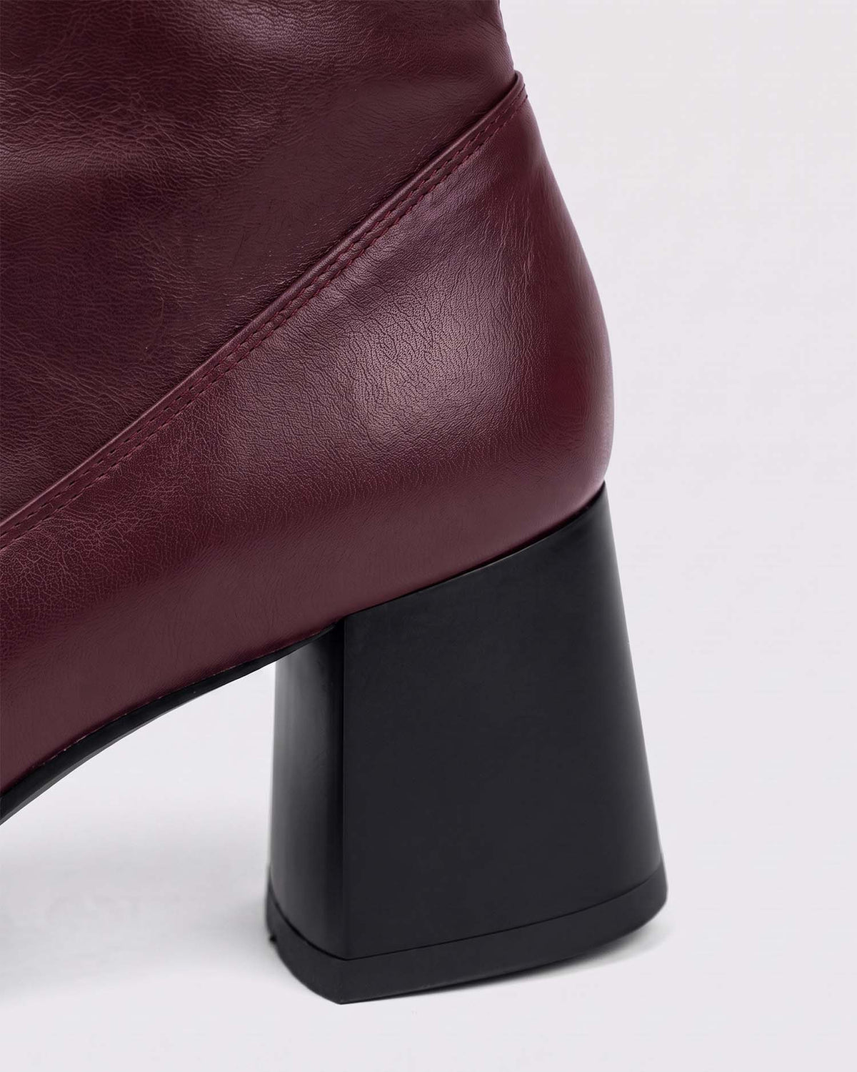 BOHEMA High Boots Burgundy - burgundy women's lace-up boots made from grape plant leather, heel detail