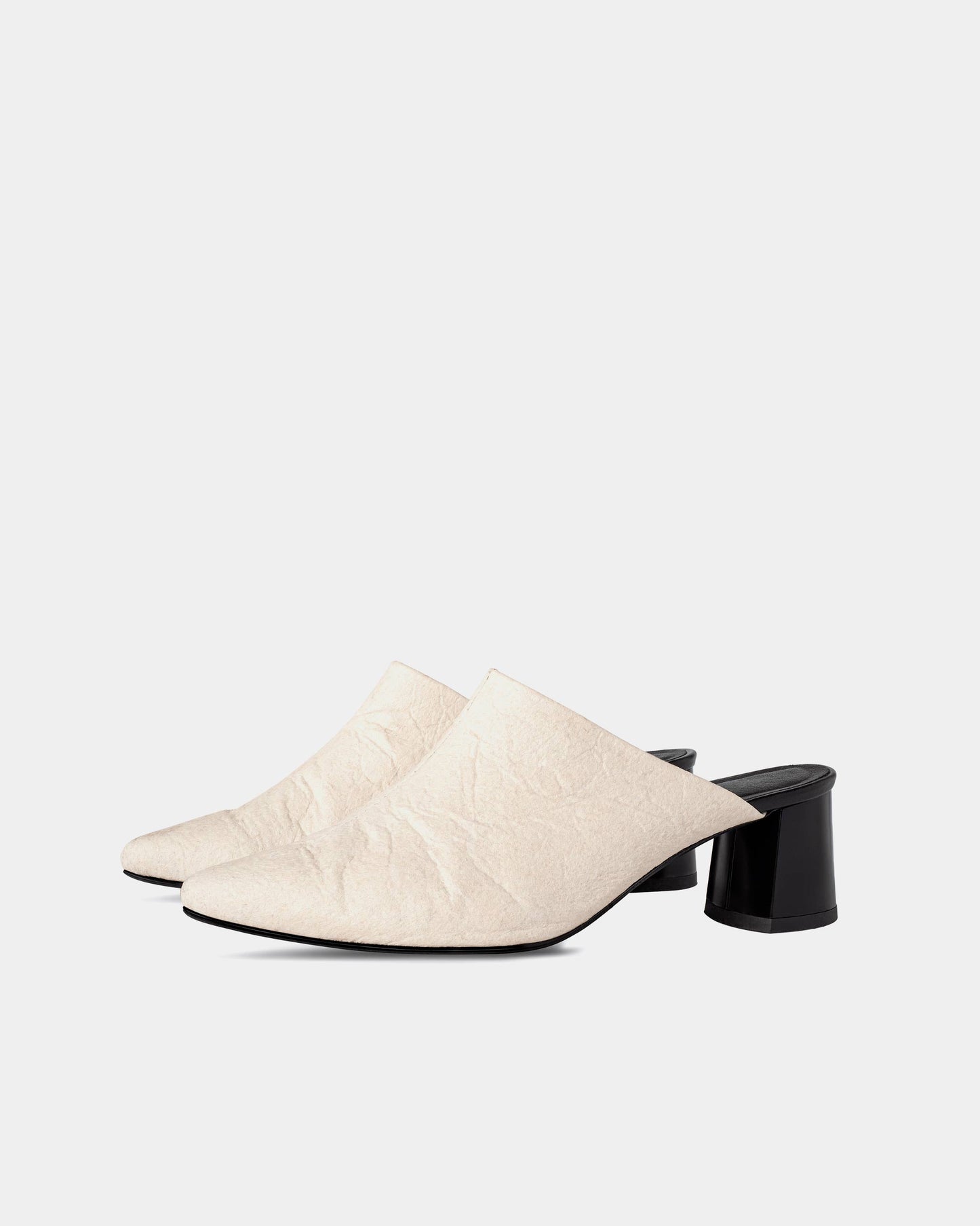 Mule Creamy Pina made of Pinatex - sample sale