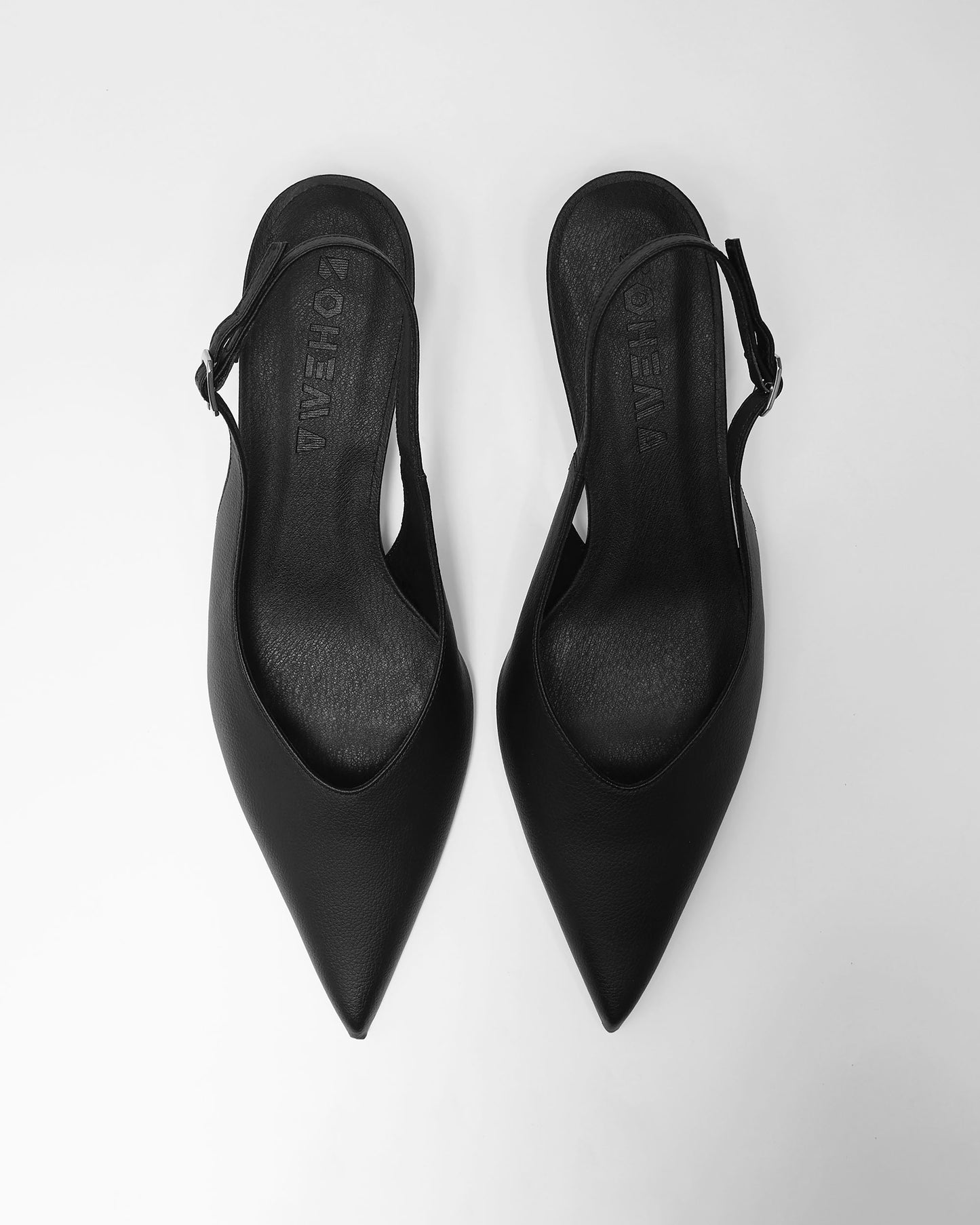 Kitten Heels Black pointy toe pumps