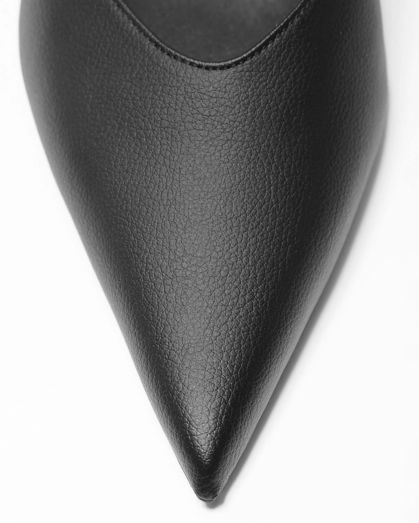 Kitten Heels Black pointy toe pumps