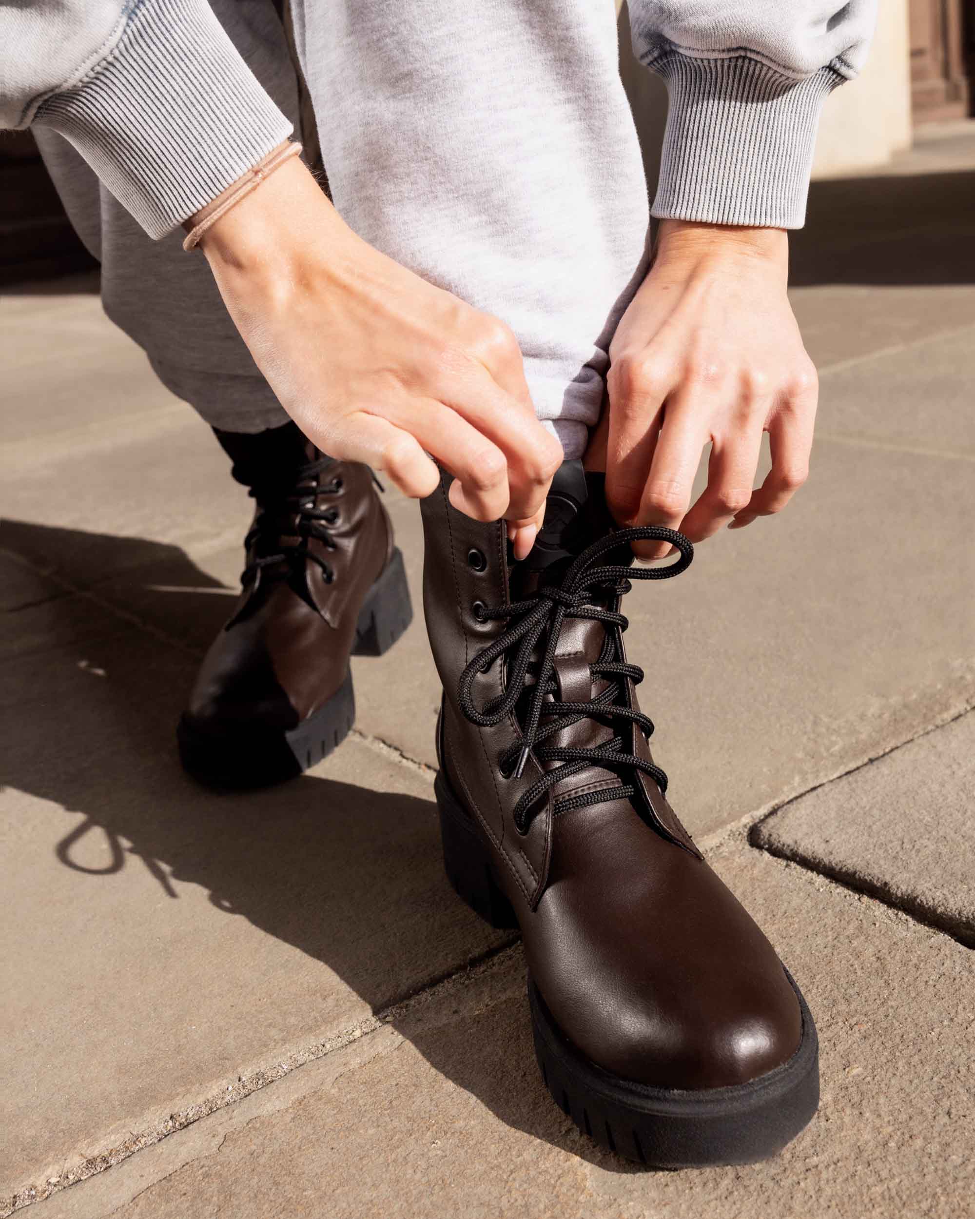 Women's Boots Workers No. 3 Chocolate