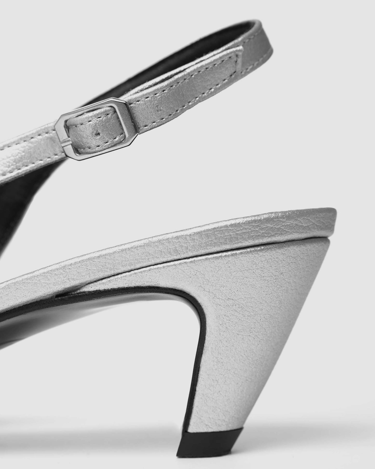 Kitten Heels Silver pointy toe pumps