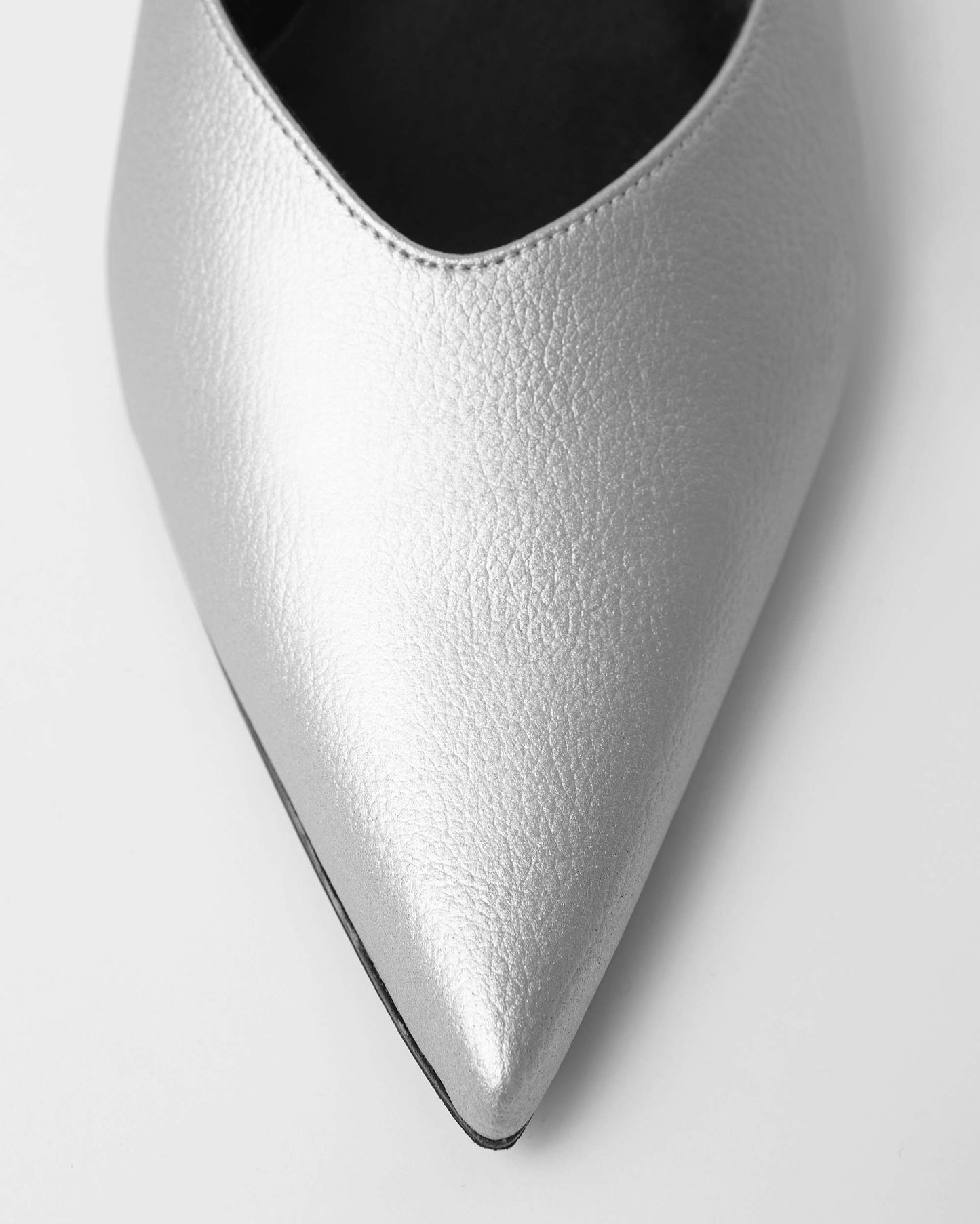 Kitten Heels Silver pointy toe pumps