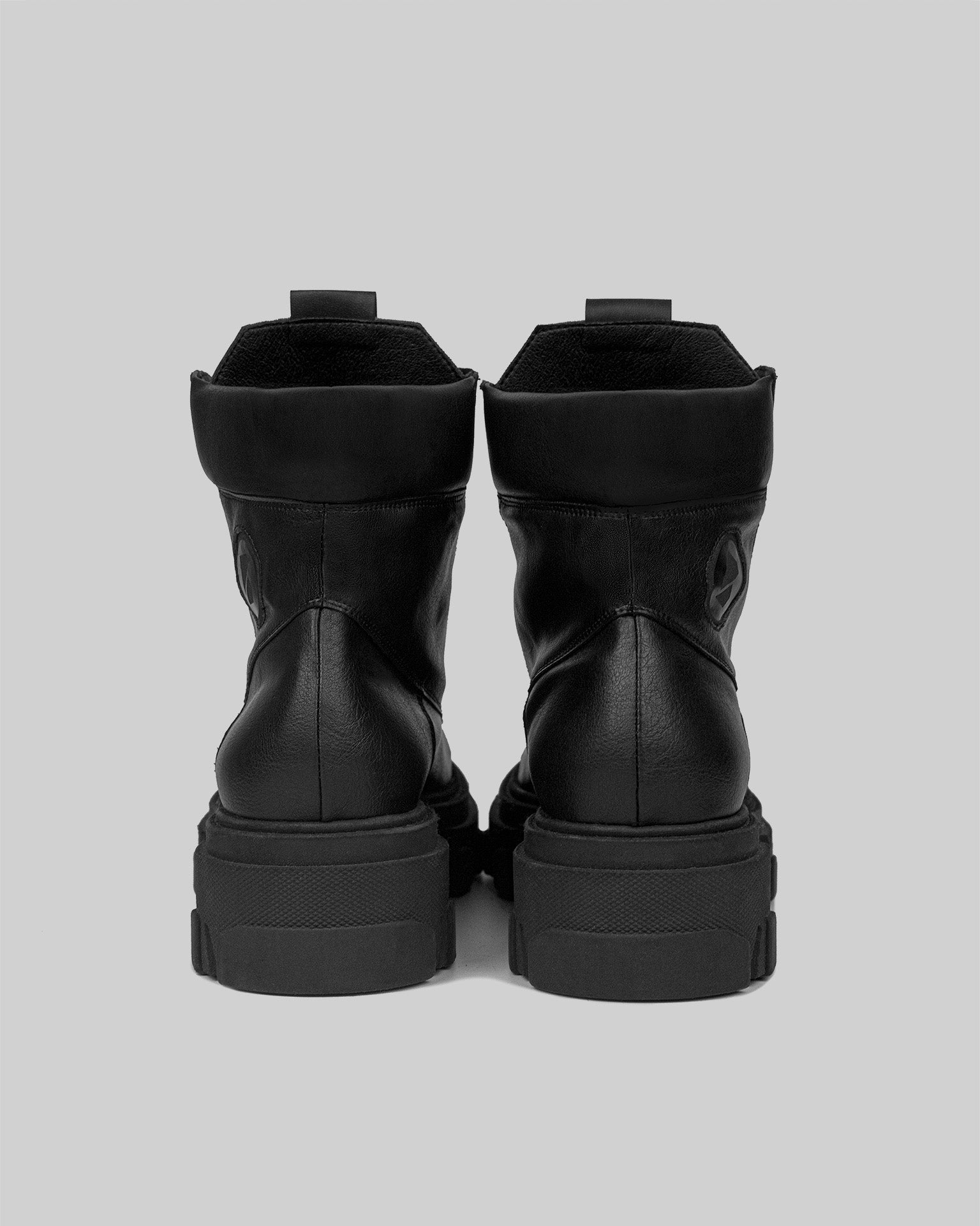 Riot black boots