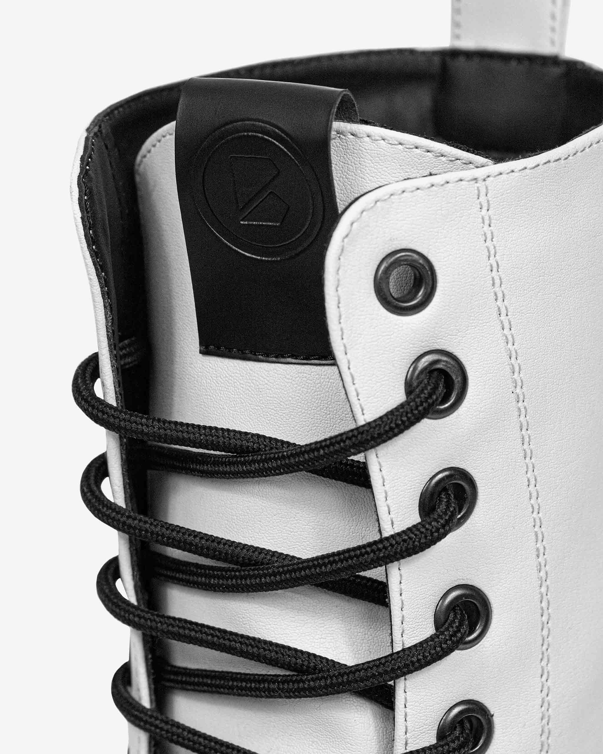 Worker Monster White cactus leather boots