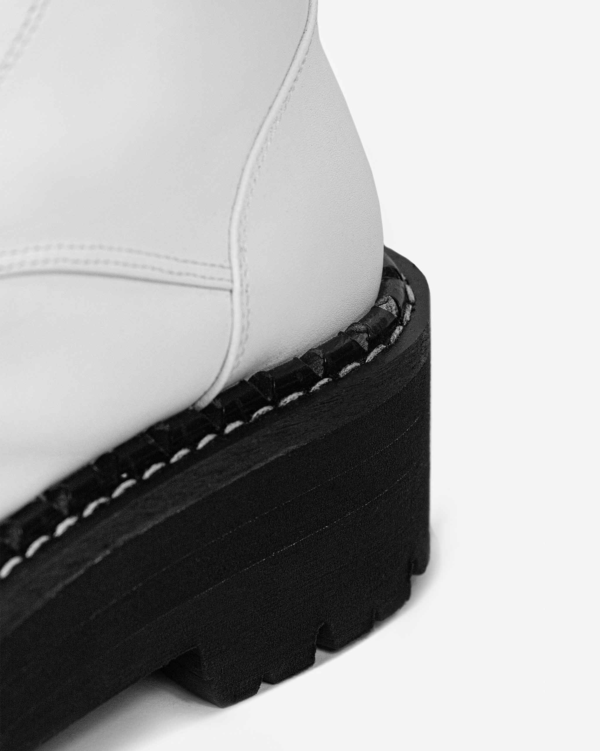 Worker Monster White cactus leather boots