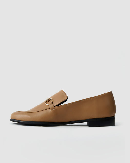 Shiv Loafers beige women's moccasins