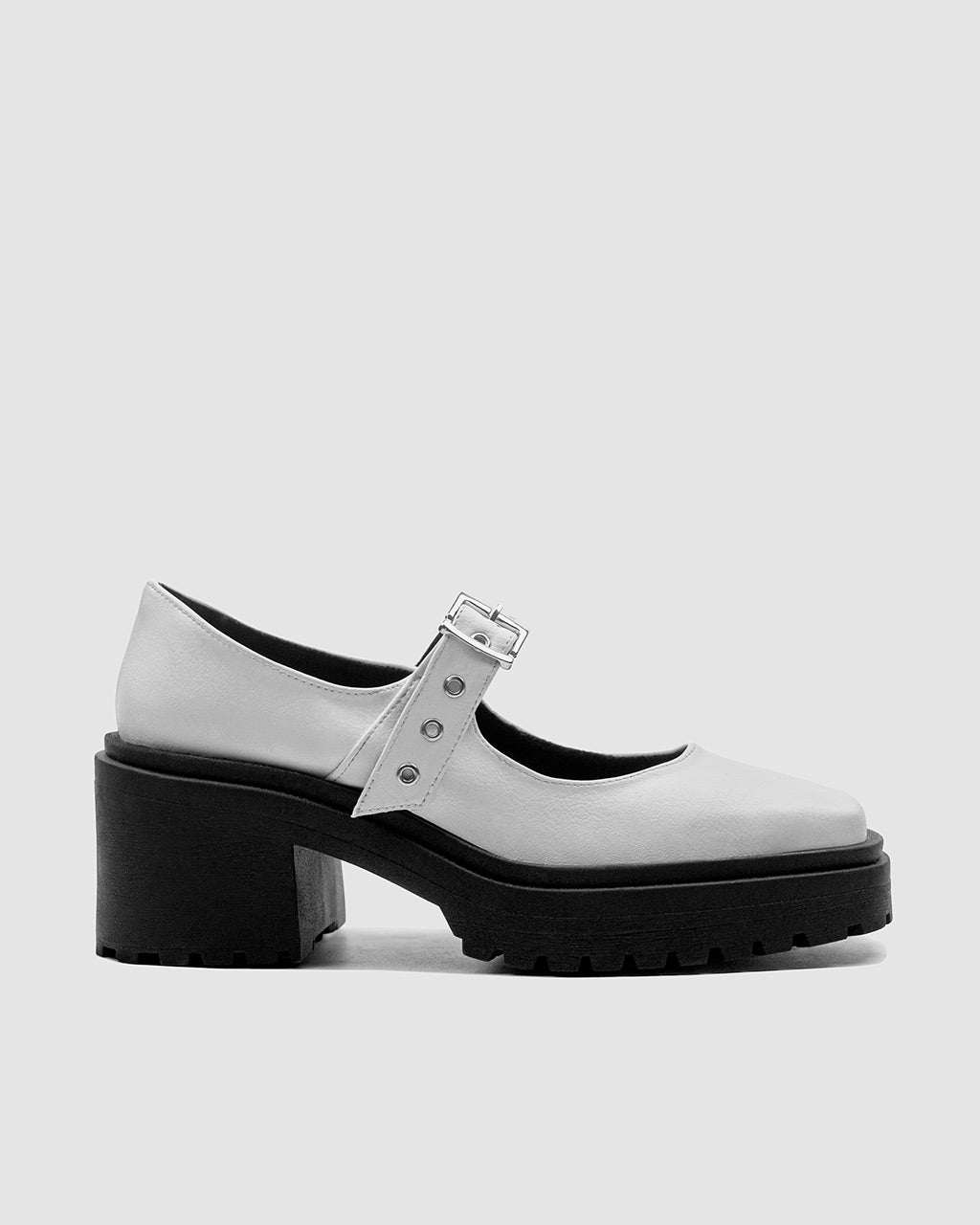 Squared Mary Jane Pumps White made of Vegea grape leather - sample sale