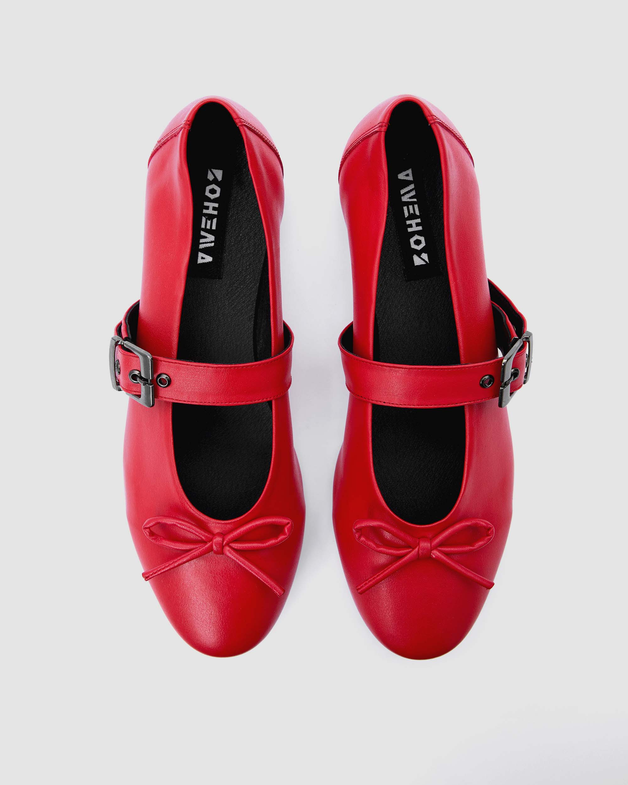 Mara Pumps red ballet flats with a strap