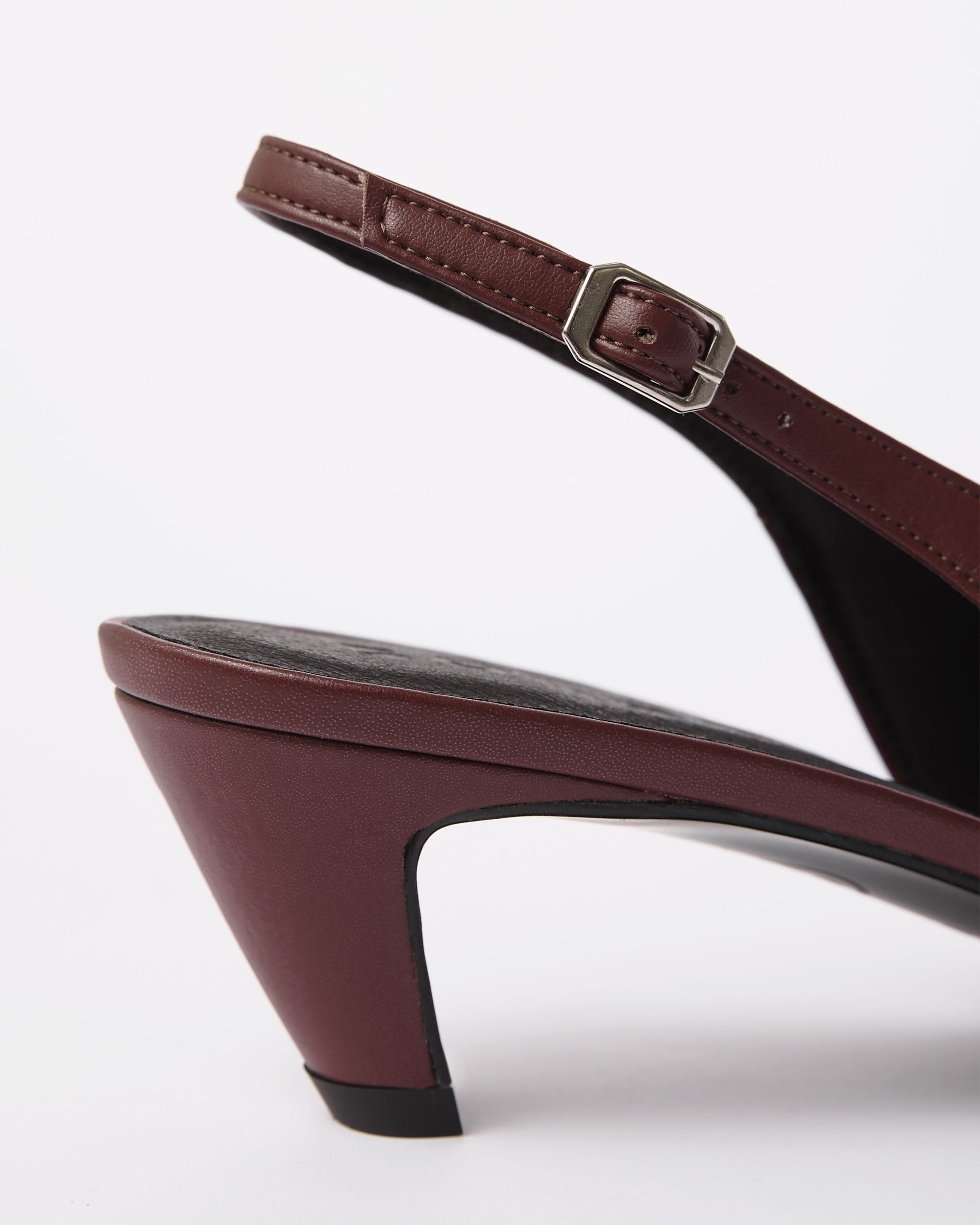 Kitten Heels Burgundy pointy toe pumps