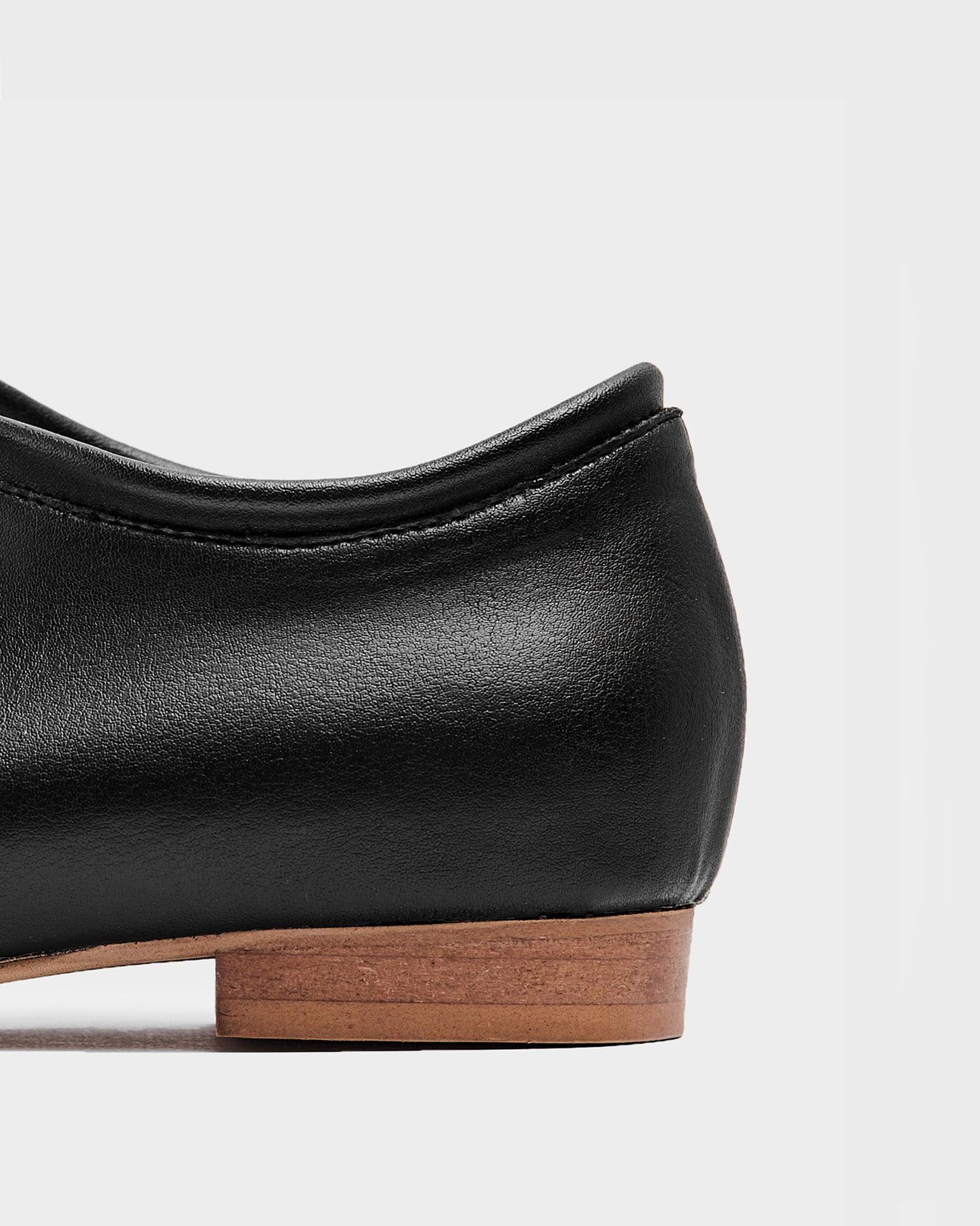 Akira Pumps Black Nopal ballerinas made of cactus leather - BOHEMA