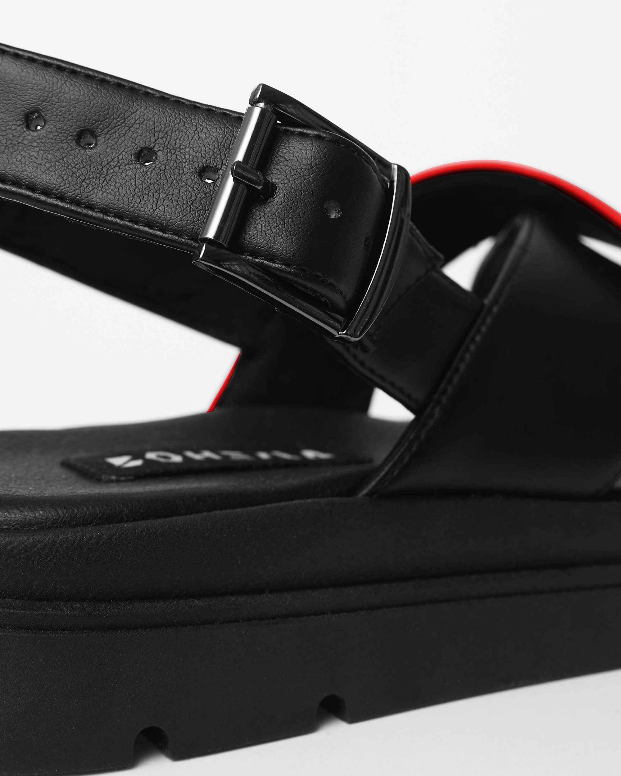 Glare Sandals Red made of vegan corn leather