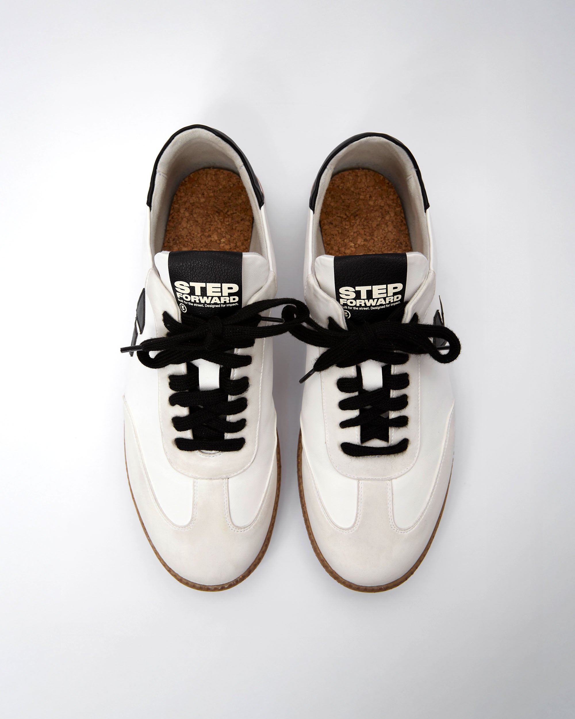 Brava Sneakers White Black Men