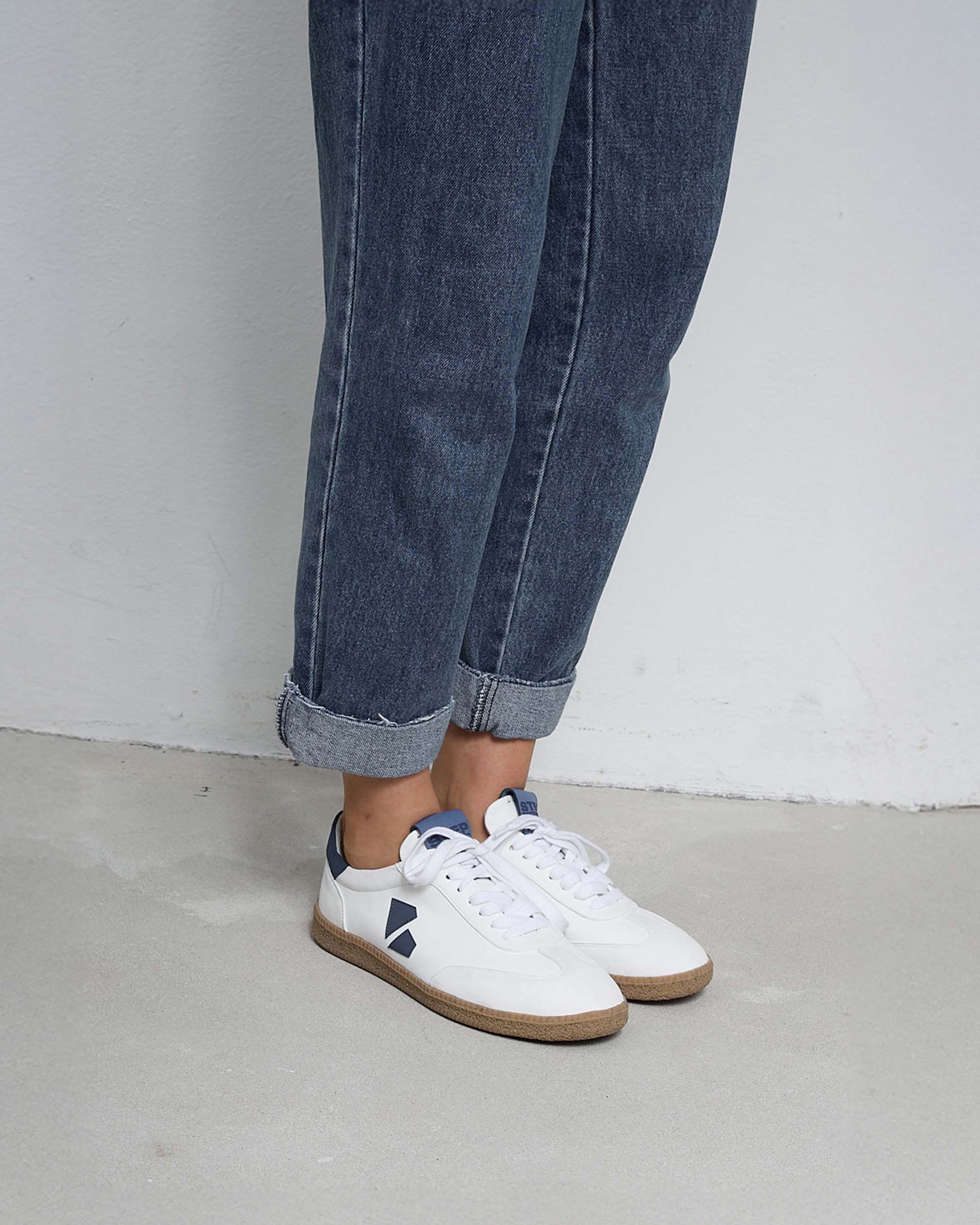 Brava Sneakers White Blue