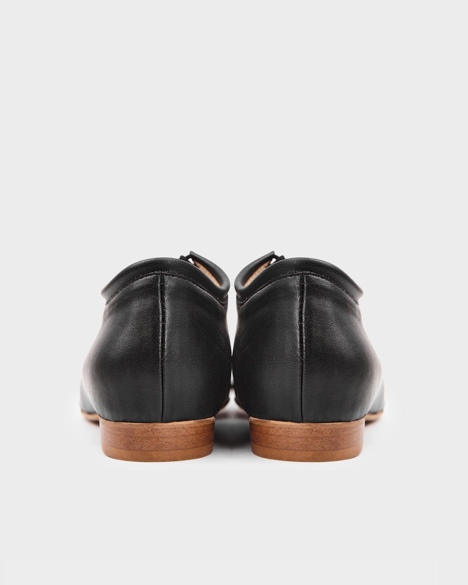 Akira Pumps Black Nopal ballerinas made of cactus leather - BOHEMA
