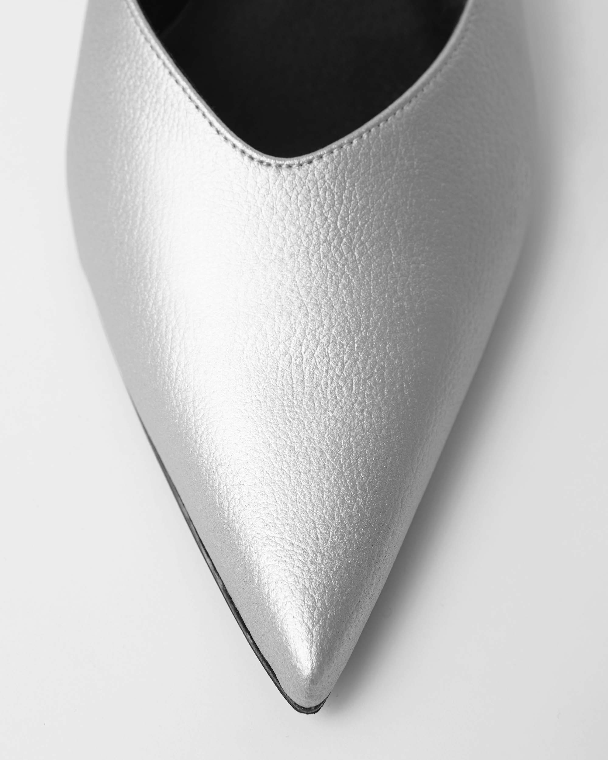 Kitten Heels Silver pointy toe pumps