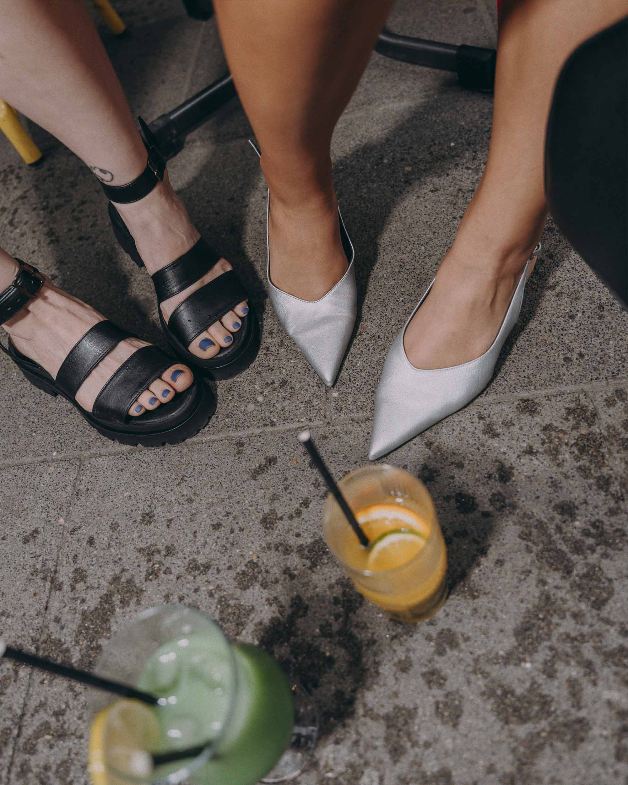 Kitten Heels Silver pointy toe pumps