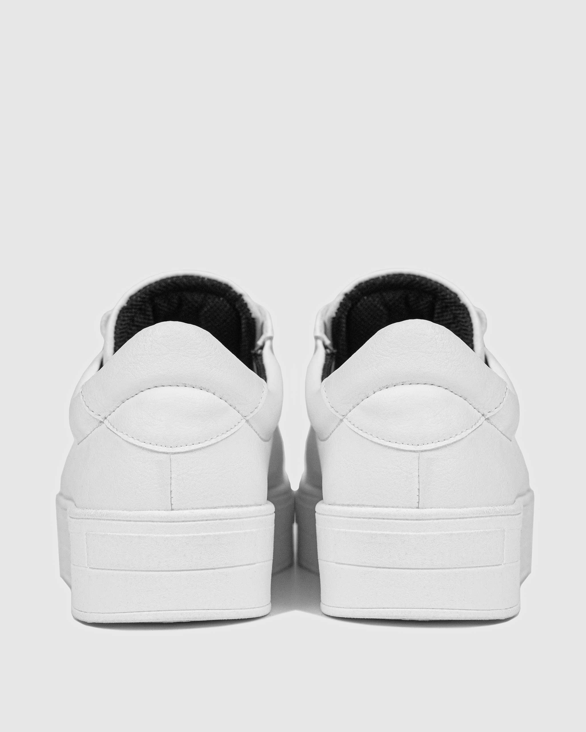 Bohema Sneakers Aware White sneakers made of Vegea grape leather