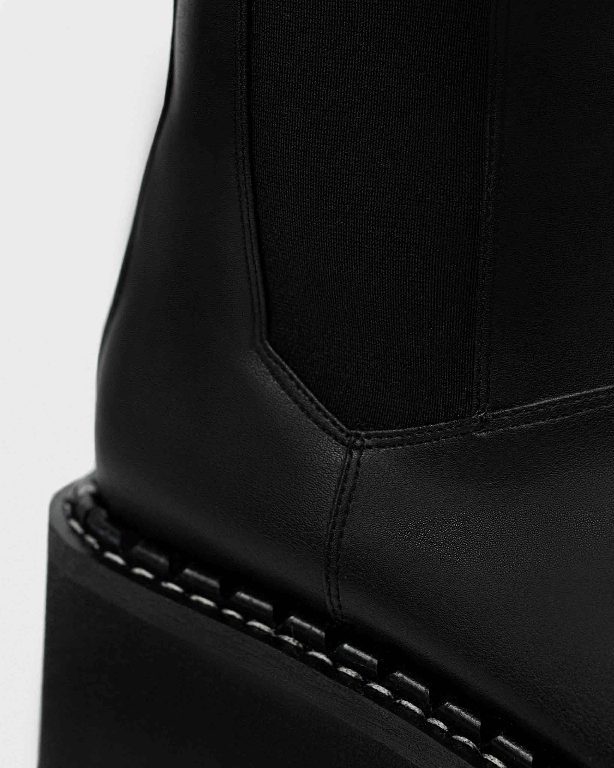 Chelsea Riot Vegea leather boots